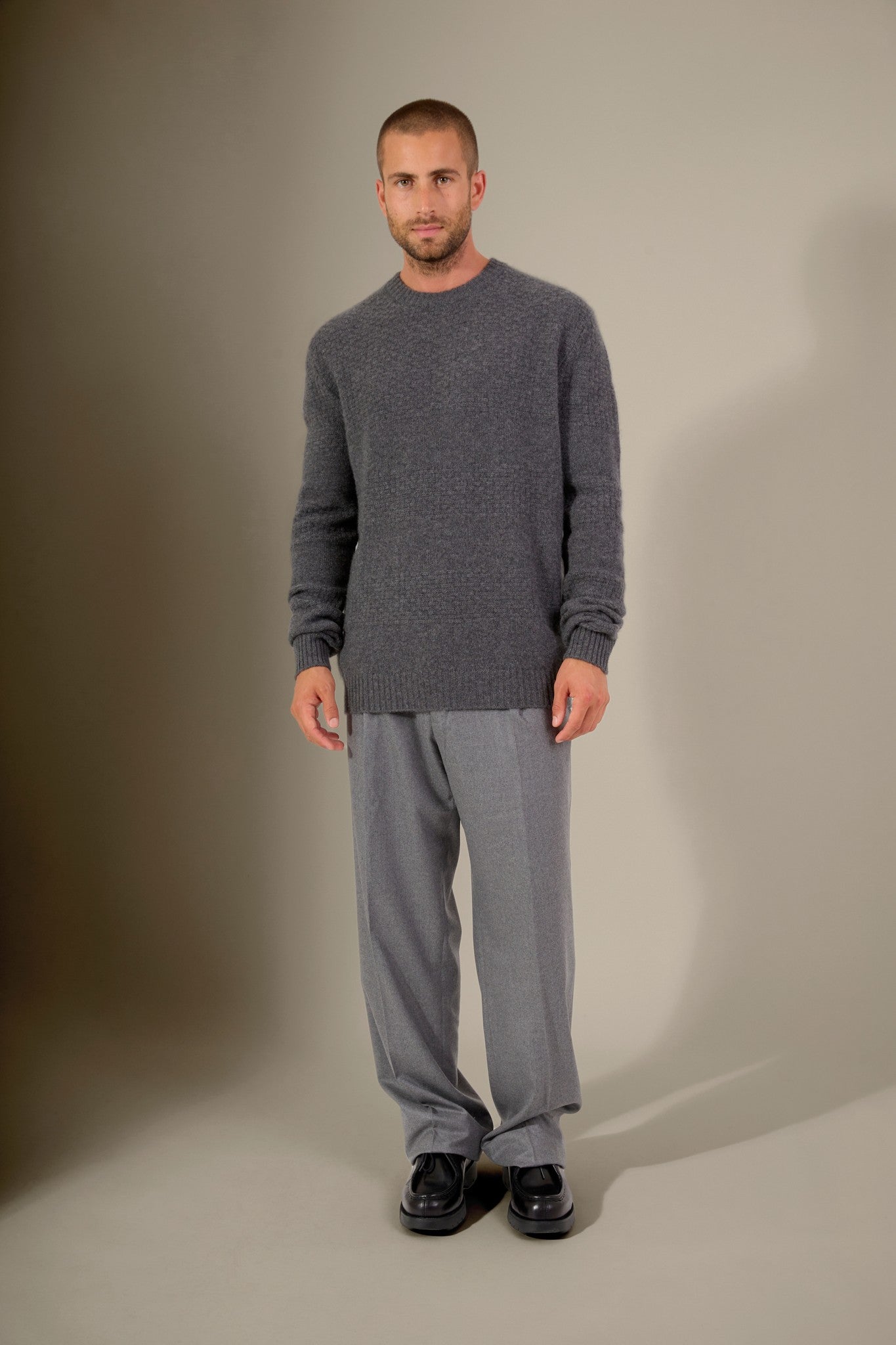 aidan pull col rond 4 fils anthracite chiné 100% cachemire