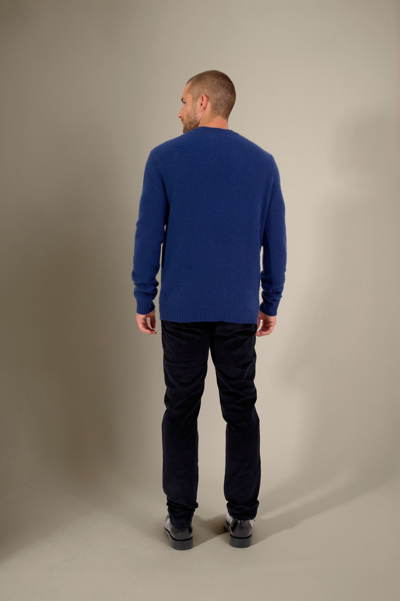 aidan pull col rond 4 fils minuit 100% cachemire