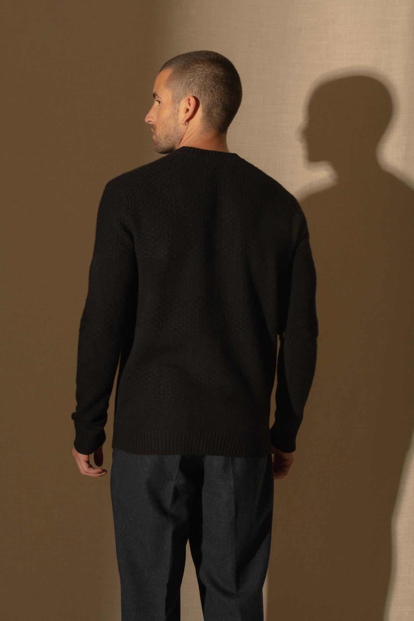 AIDAN pull col rond 4 fils noir 100% cachemire