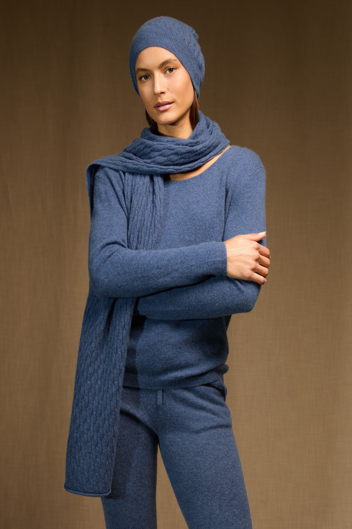 alejandro bonnet bleu denim 100% cachemire