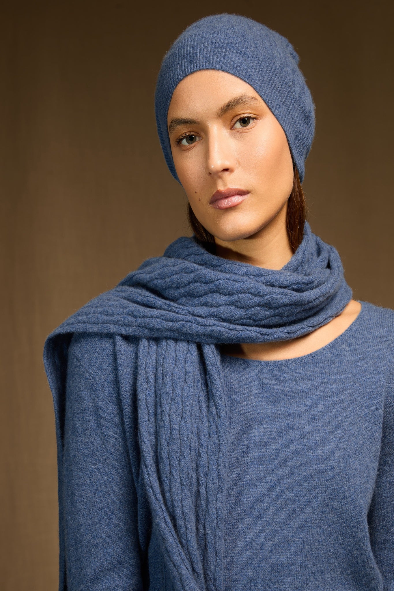 alejandro bonnet bleu denim 100% cachemire