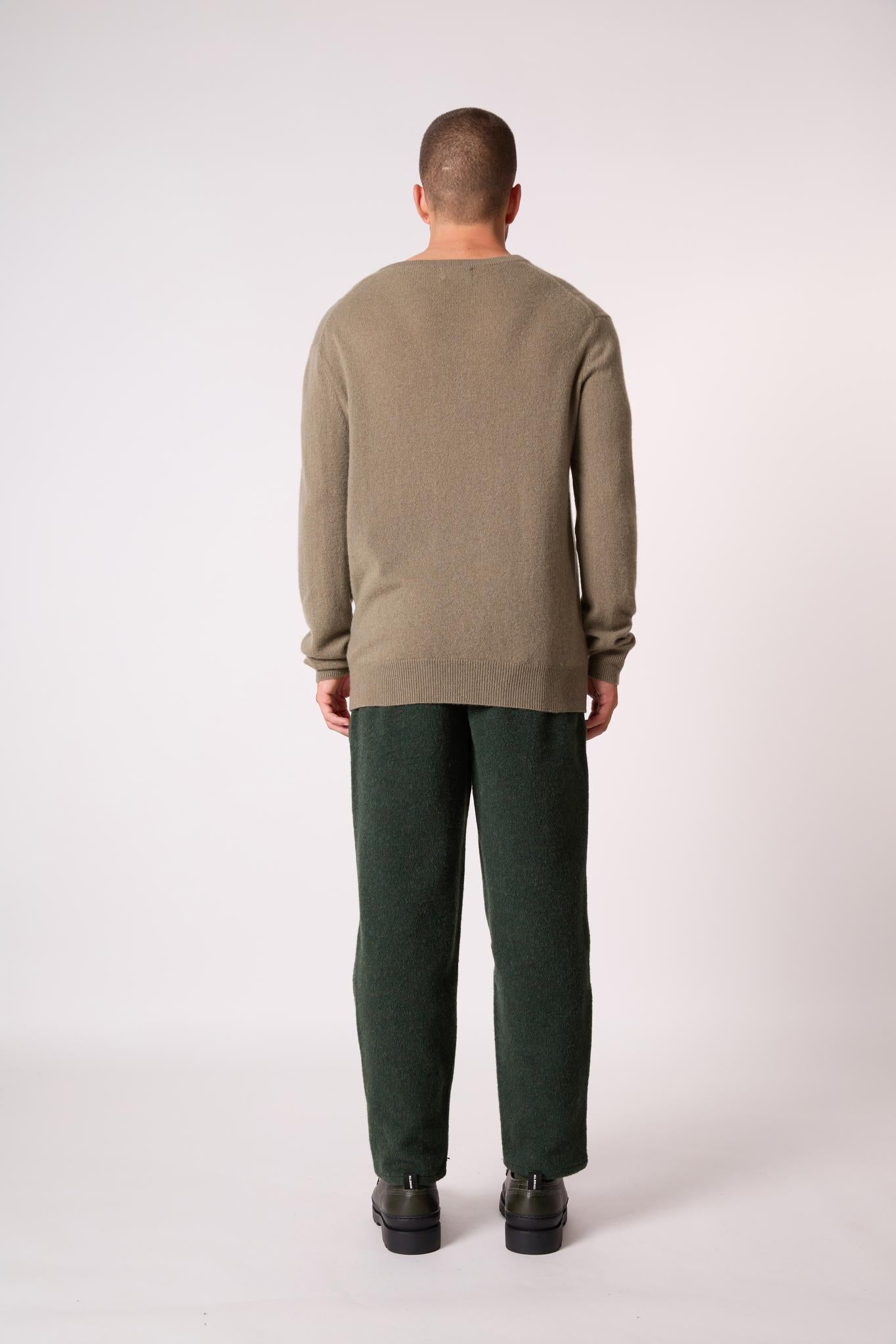 ALEXANDER pull col v  army 100% cachemire