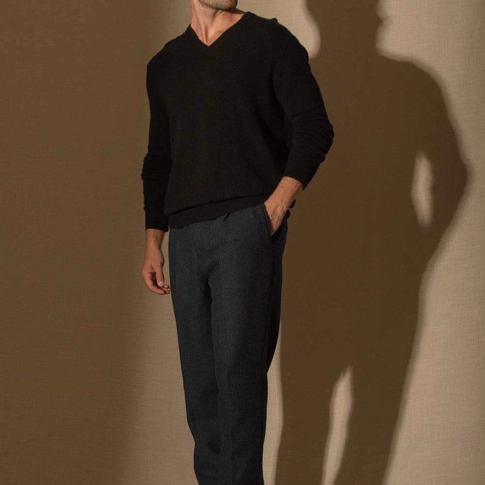 ALEXANDER pull col v  noir 100% cachemire