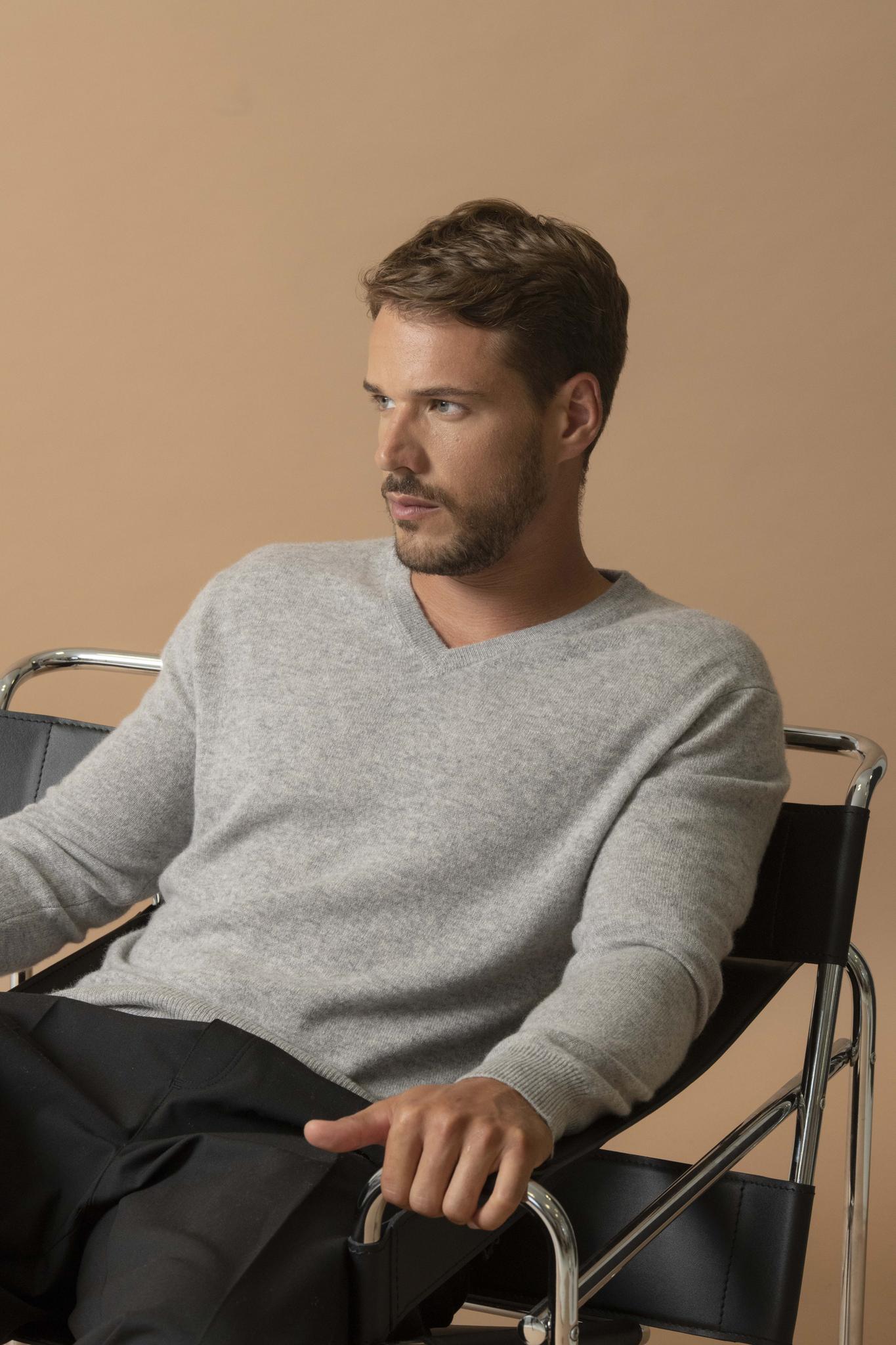 ALEXANDER pull col v  nuage chiné 100% cachemire
