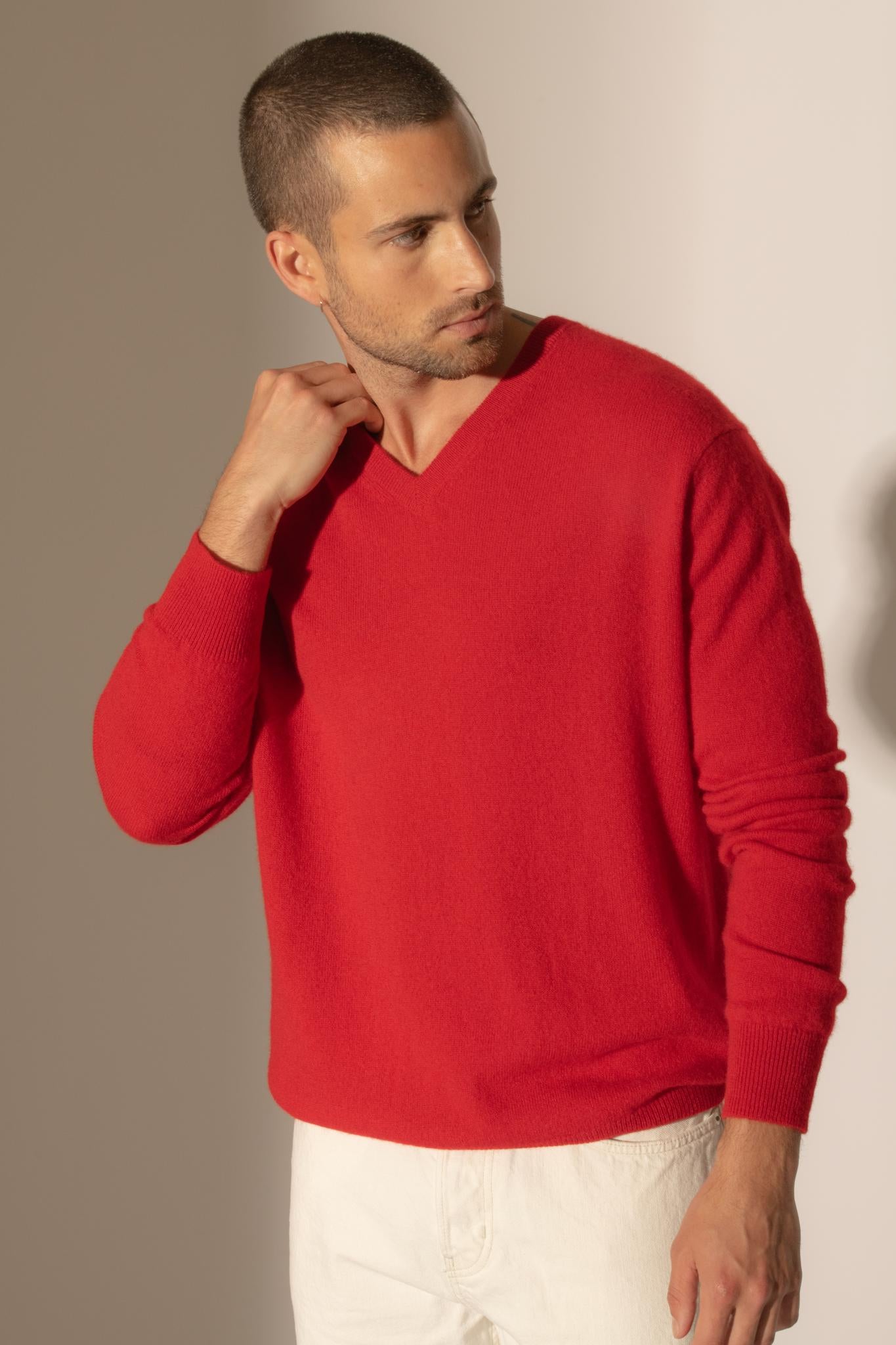 ALEXANDER pull col v  rouge 100% cachemire