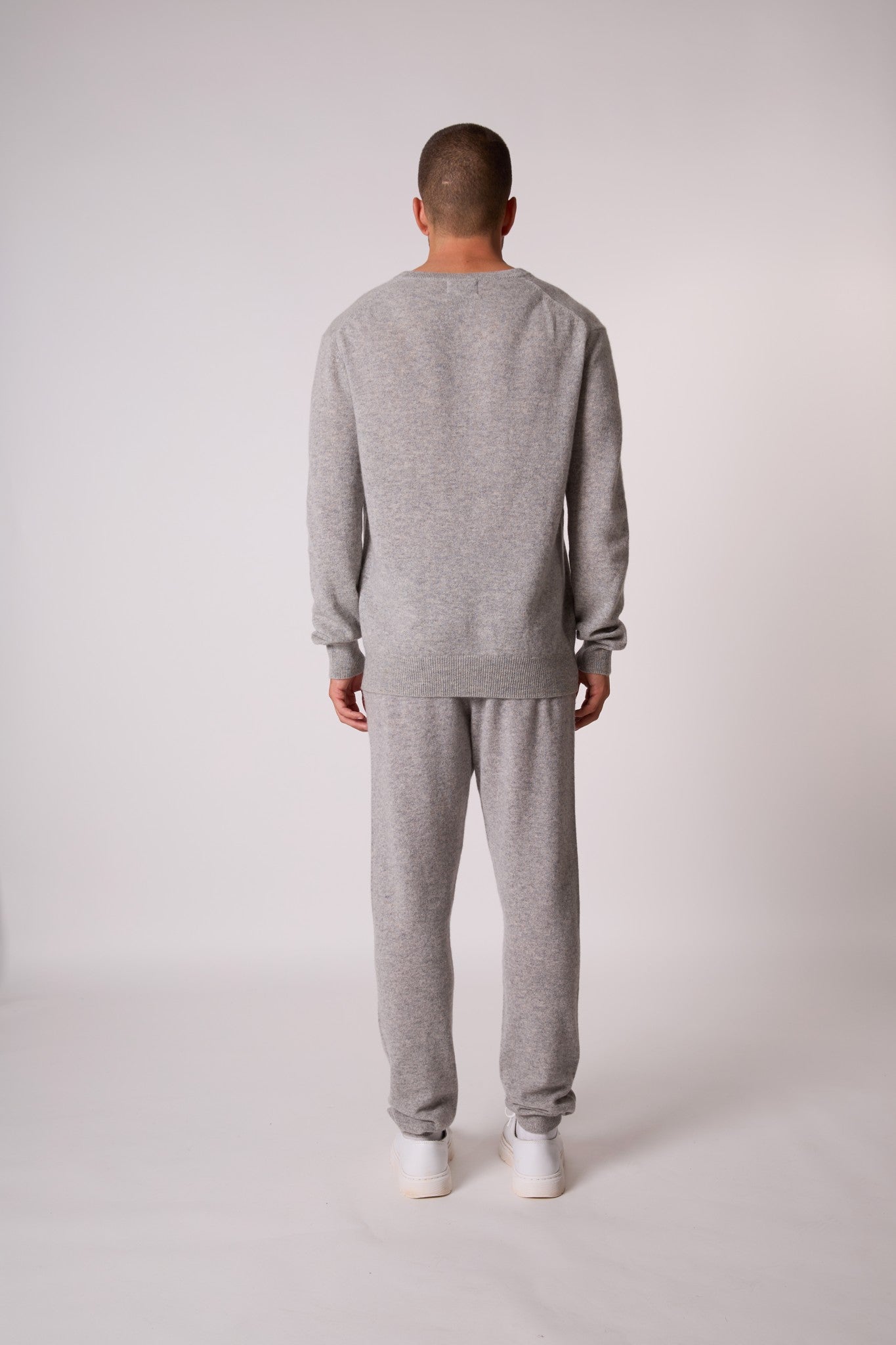 alexander pull col v gris chiné 100% cachemire