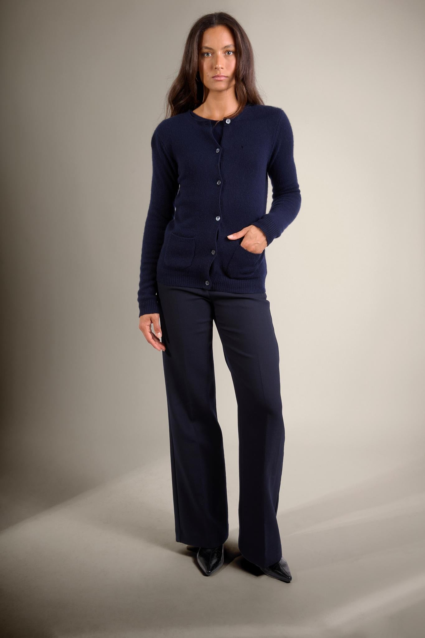 ALYA cardigan col rond 4 fils navy 100% cachemire