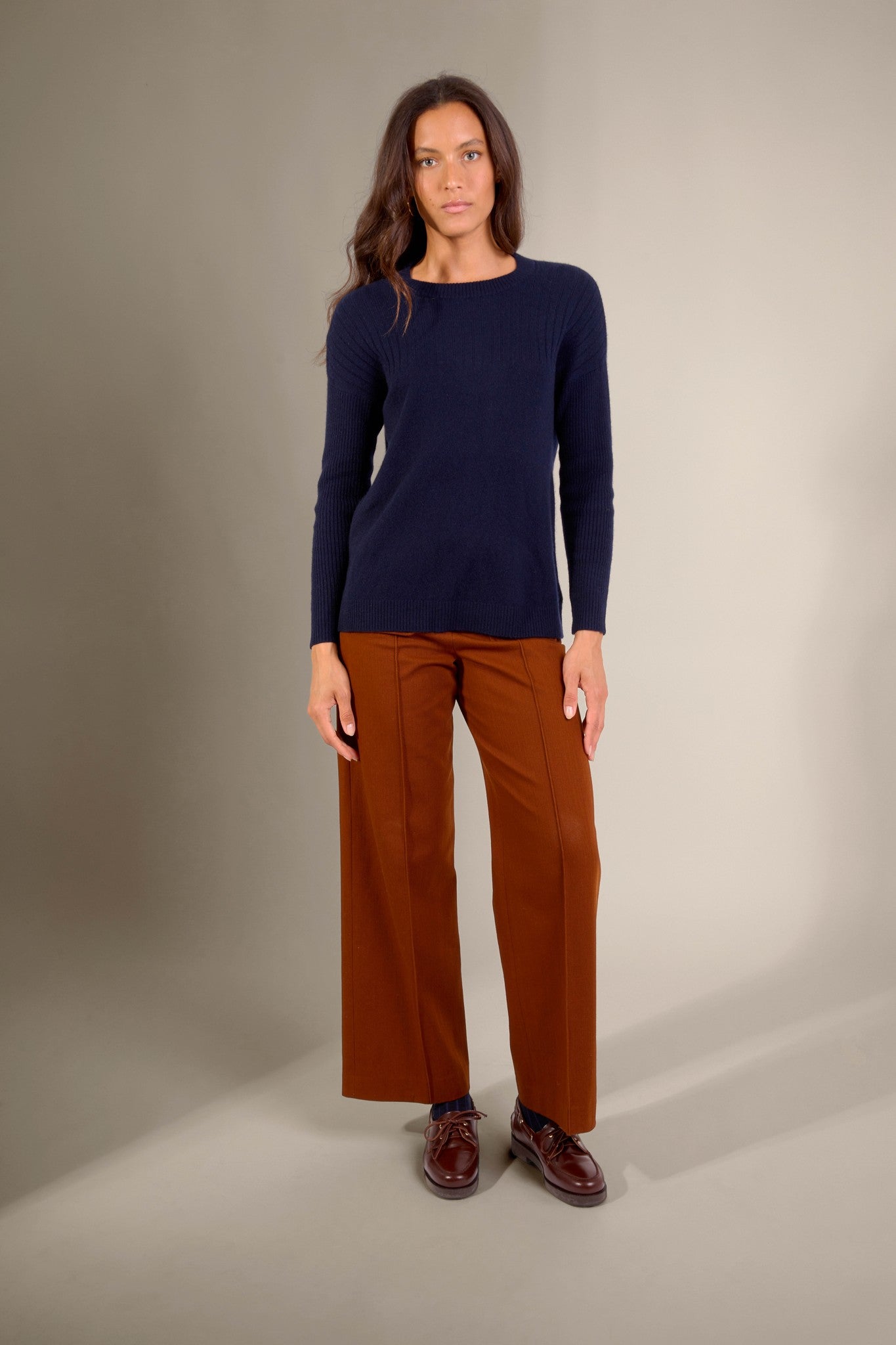 amvira pull col rond navy 100% cachemire