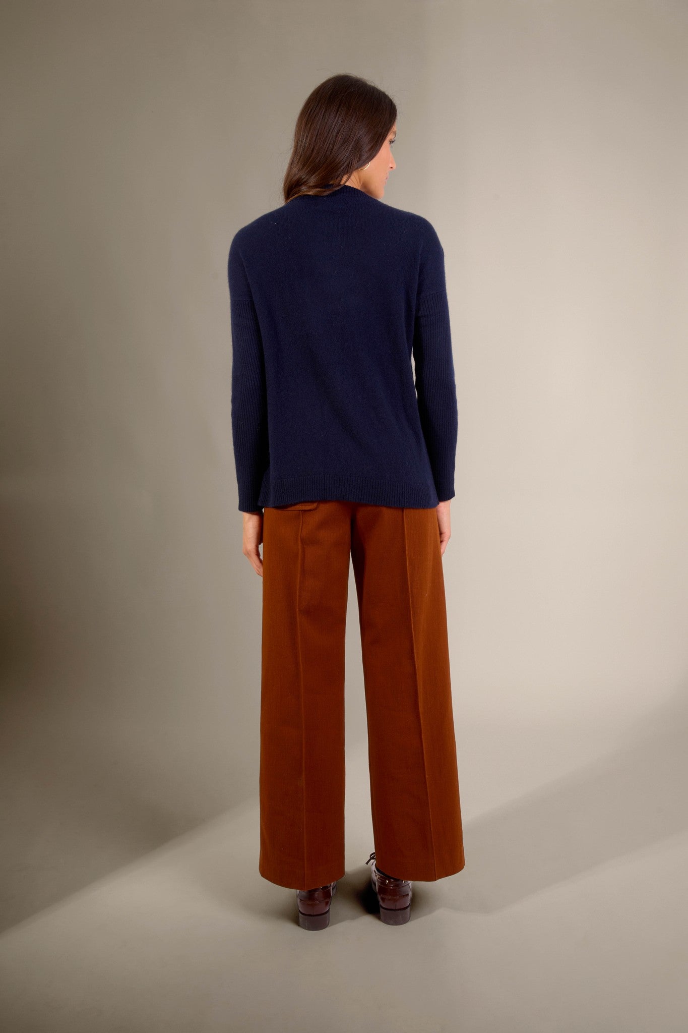 amvira pull col rond navy 100% cachemire