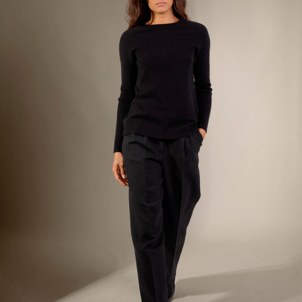 amvira pull col rond noir 100% cachemire
