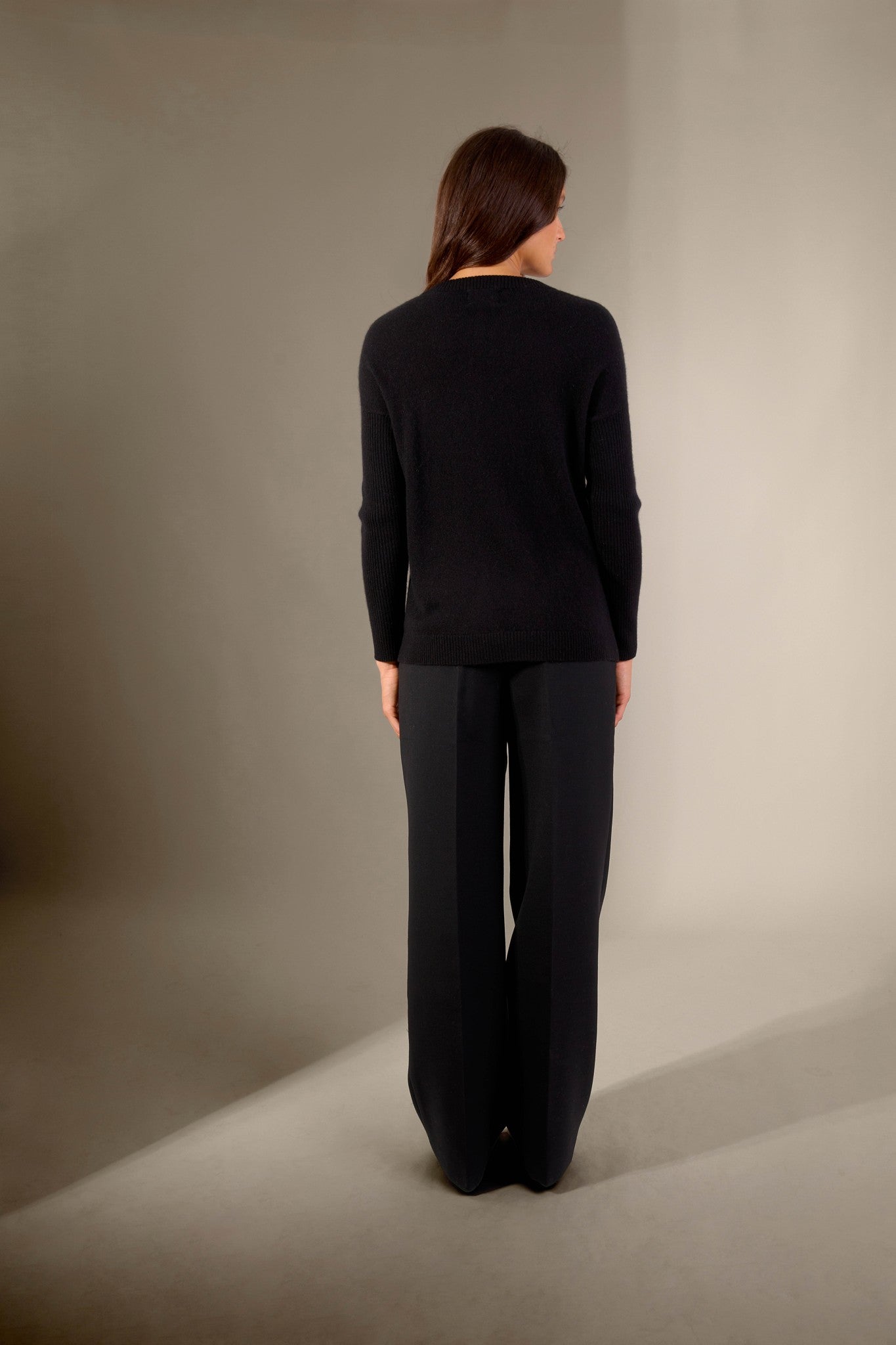 amvira pull col rond noir 100% cachemire