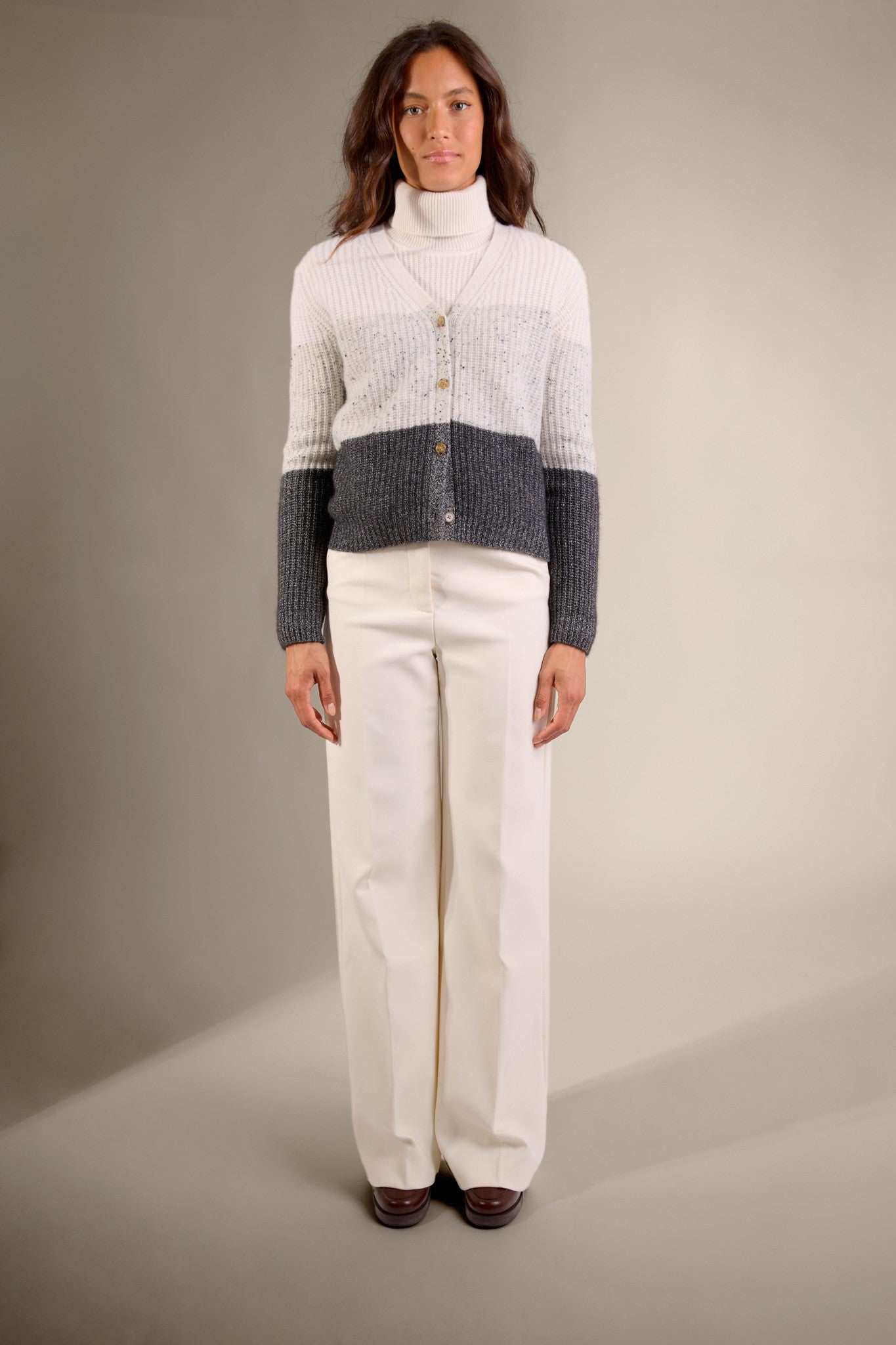 arabella cardigan col v 6 fils tri-color blanc chiné/(gris/noir)/(noir/blanc) 100% cachemire