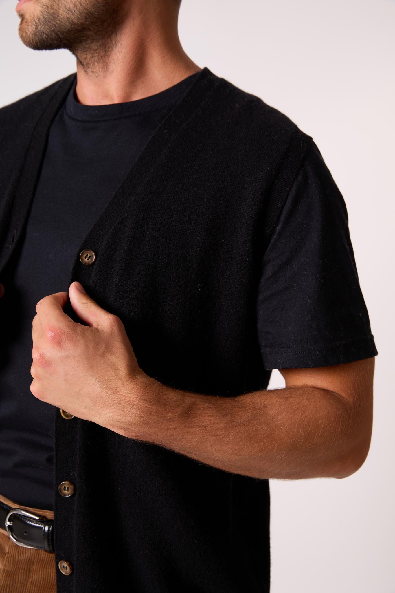 ARTHUR cardigan col v sans manches noir 100% cachemire
