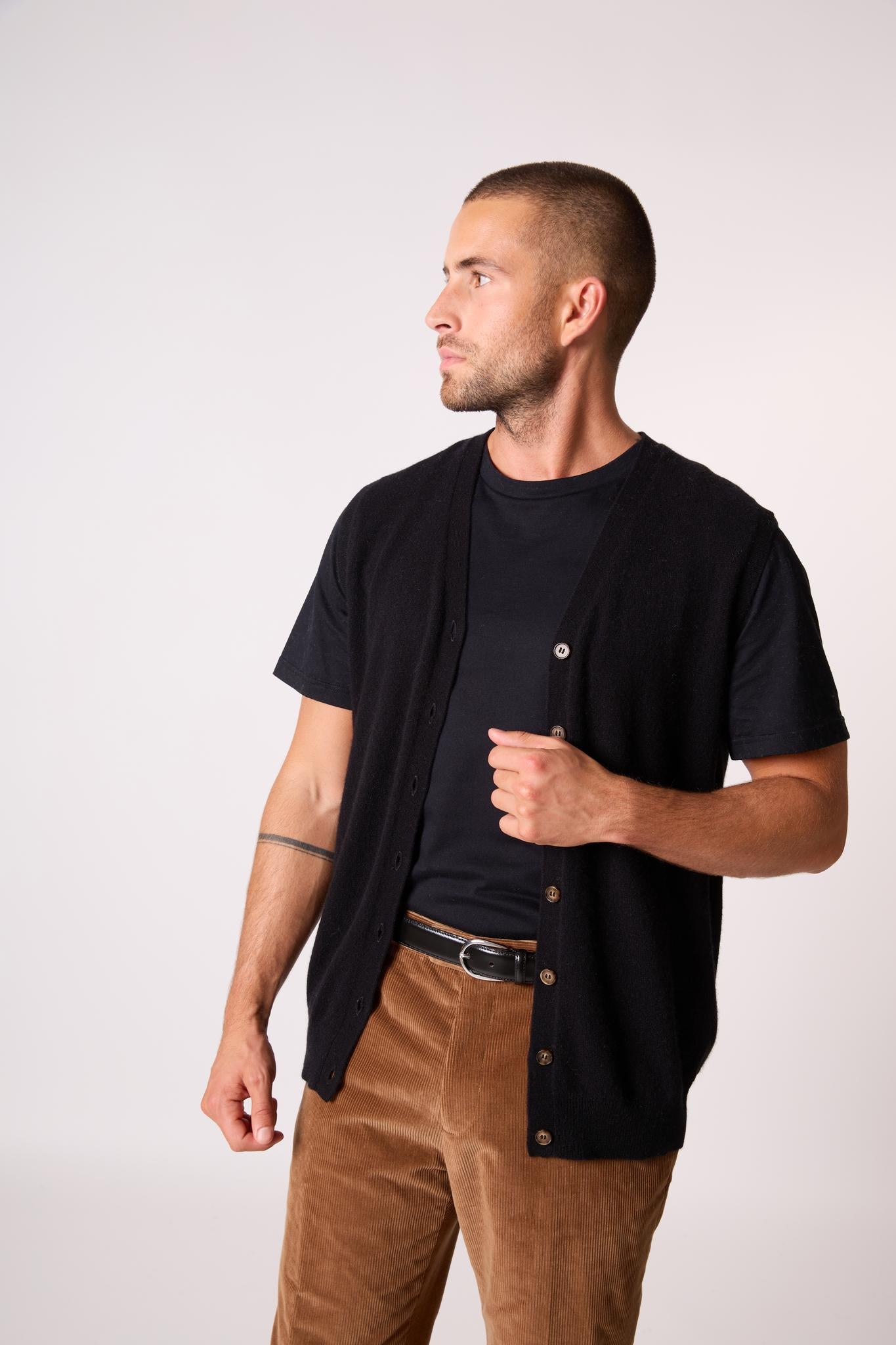 ARTHUR cardigan col v sans manches noir 100% cachemire
