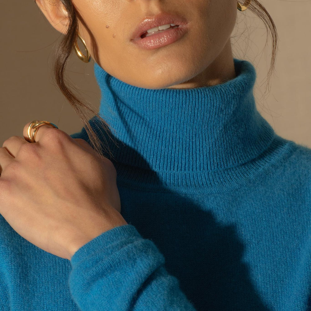 ASHLEY pull col roulé azur 100% cachemire