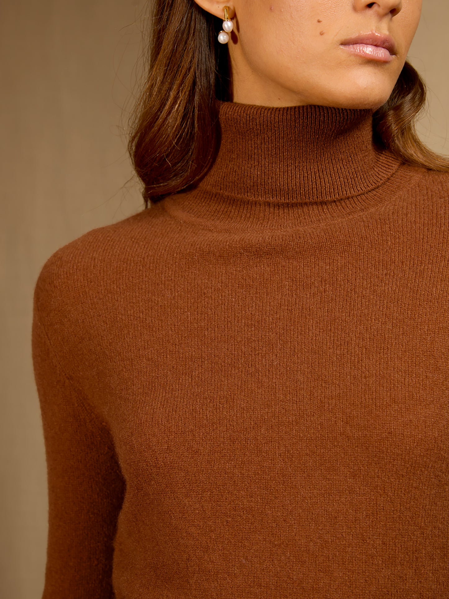 ASHLEY pull col roulé cannelle 100% cachemire