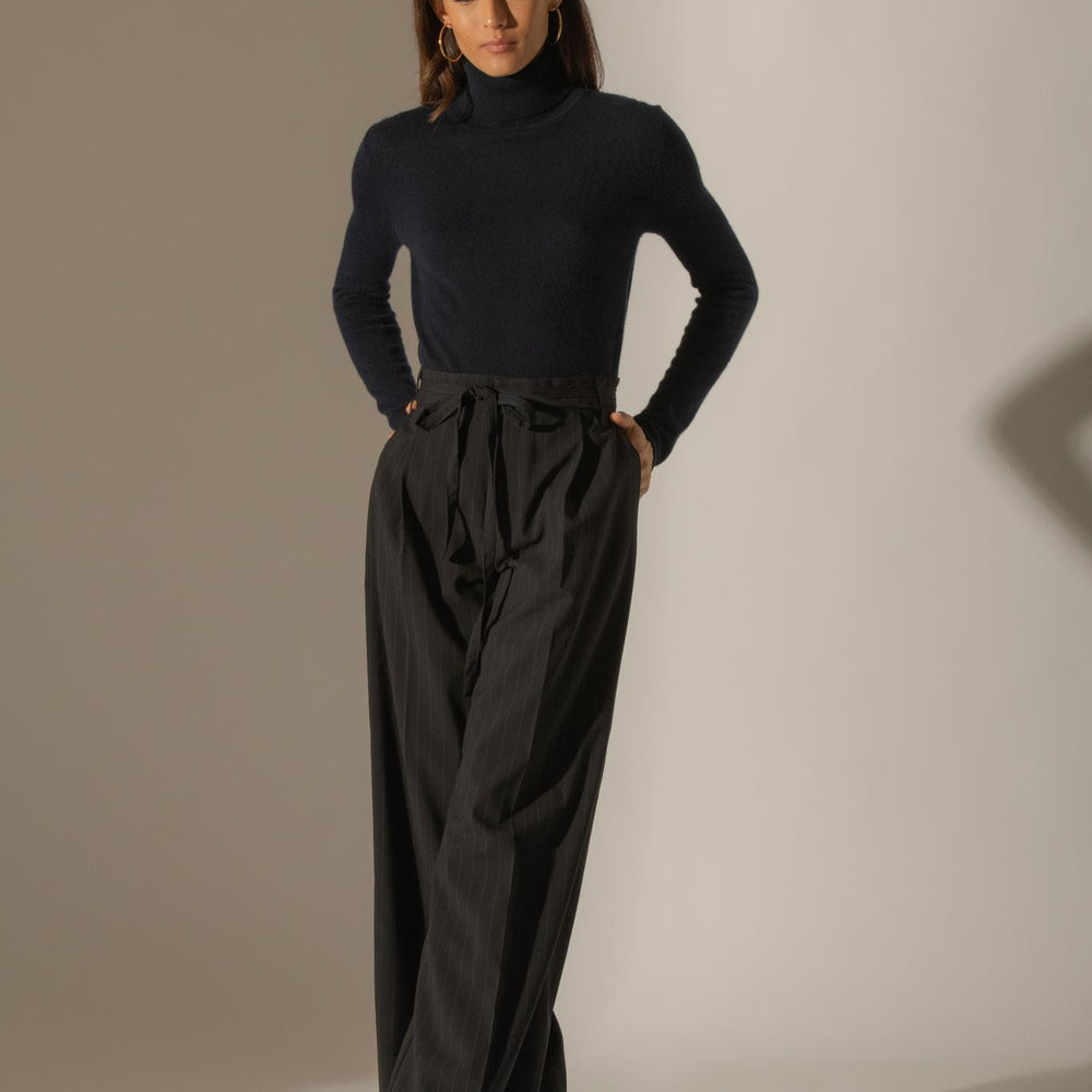 ASHLEY pull col roulé navy 100% cachemire