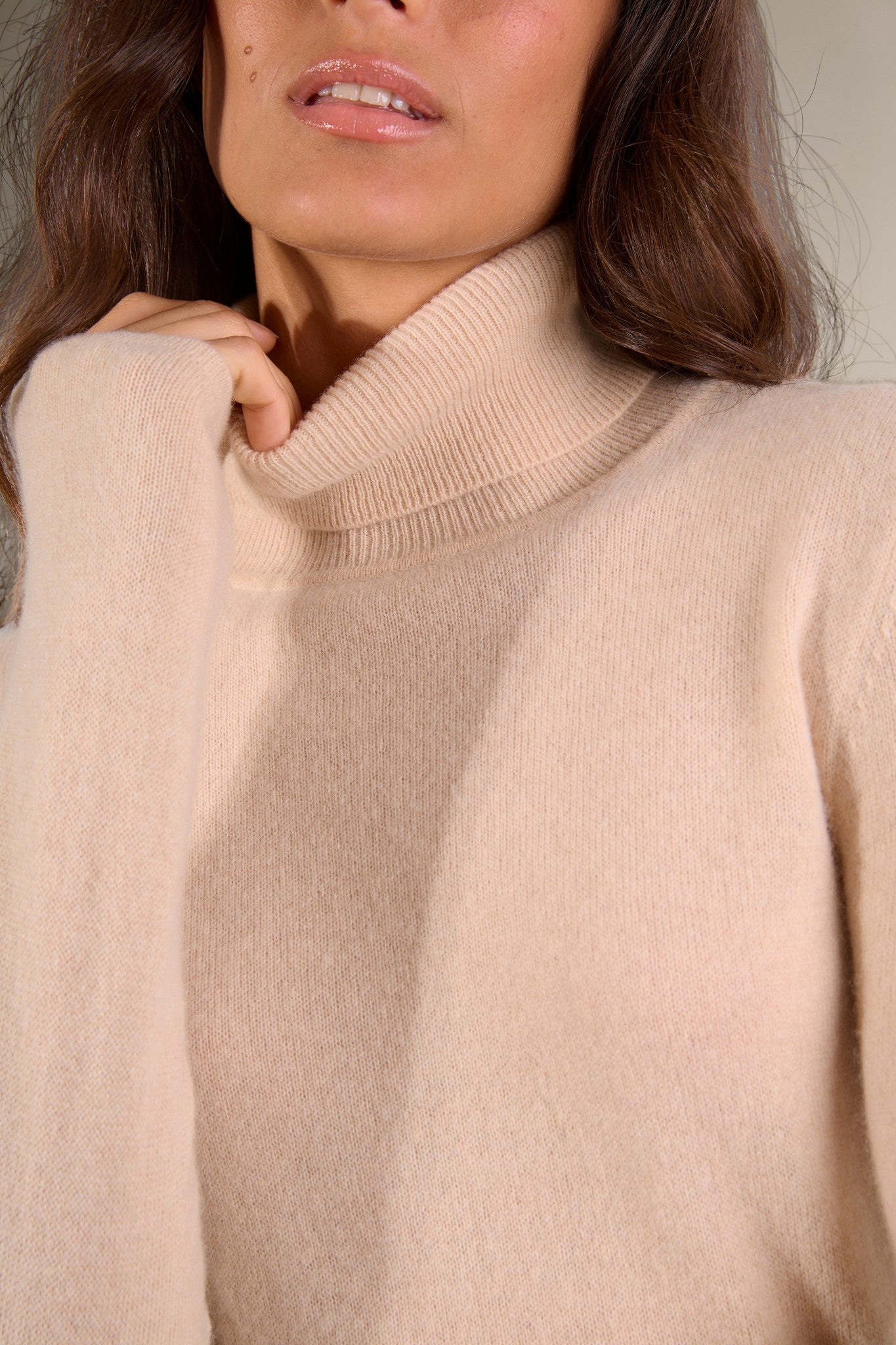 ashley pull col roulé sable 100% cachemire