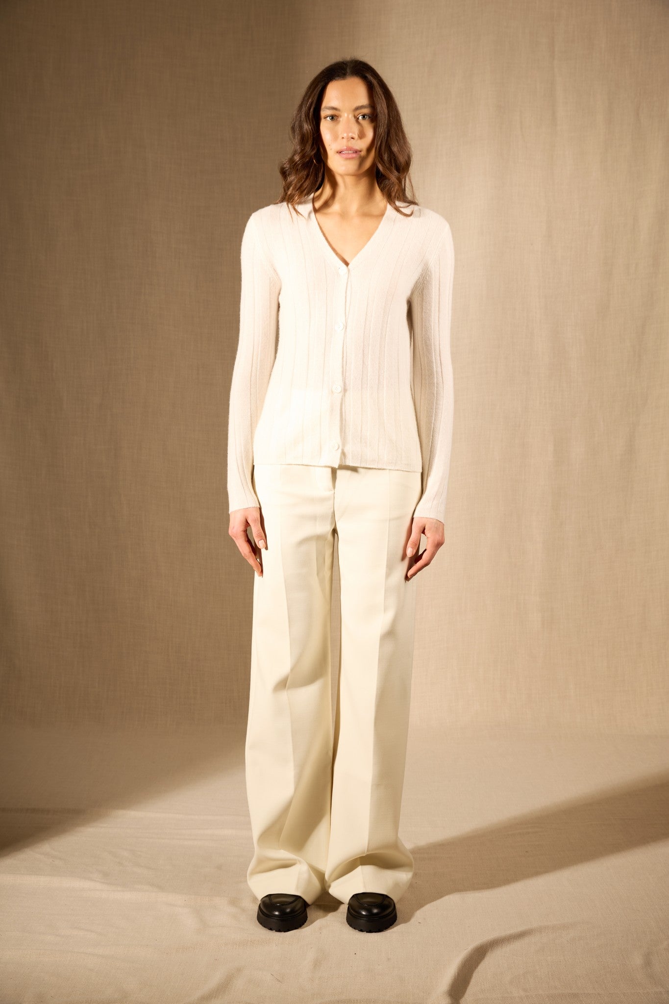 aurora cardigan col v ivoire 100% cachemire