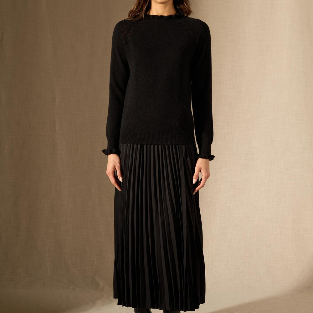 Arlenia pull col rond volant poignet et col noir 100% cachemire