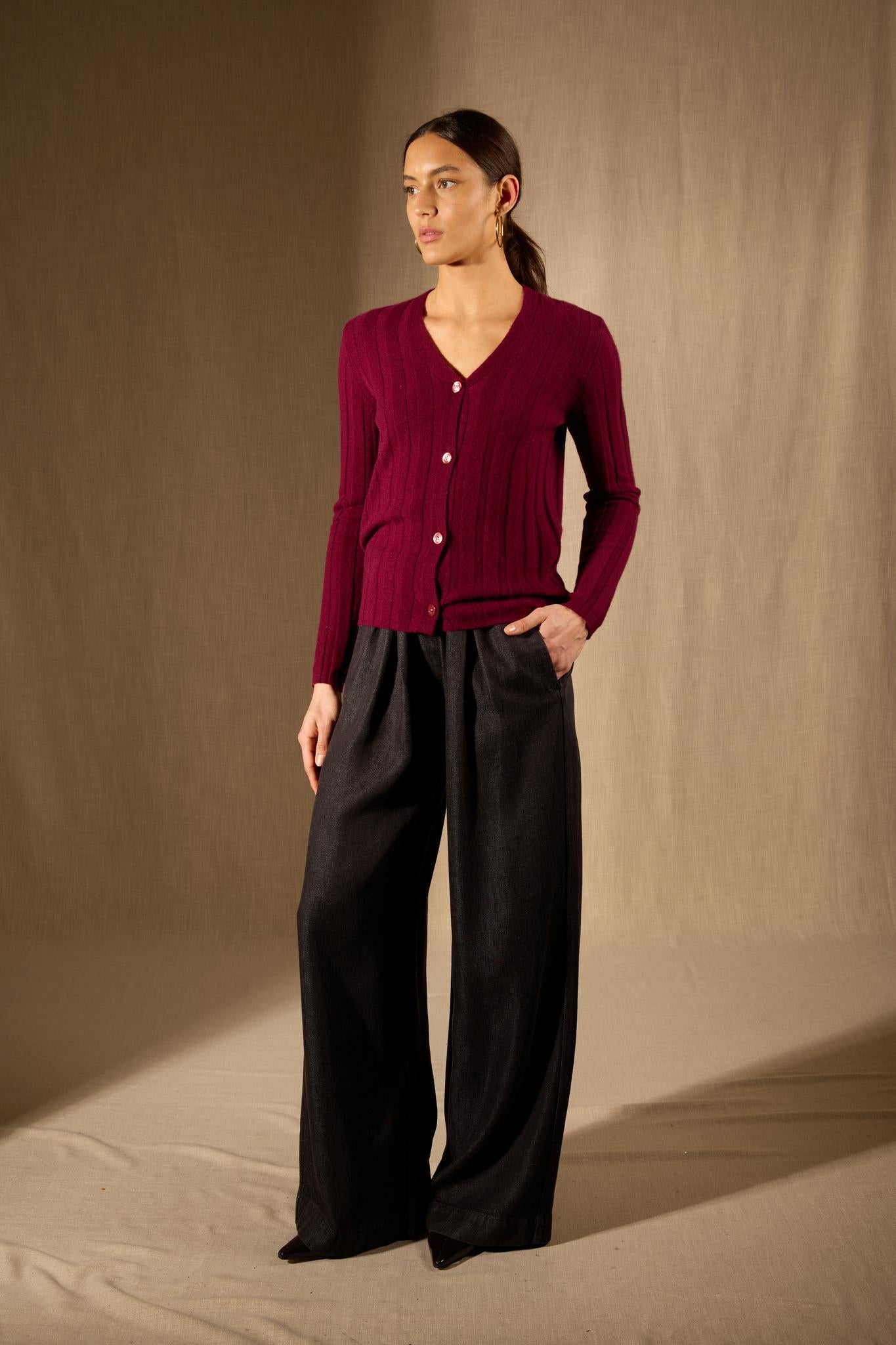 Aurora cardigan col v bordeaux 100% cachemire