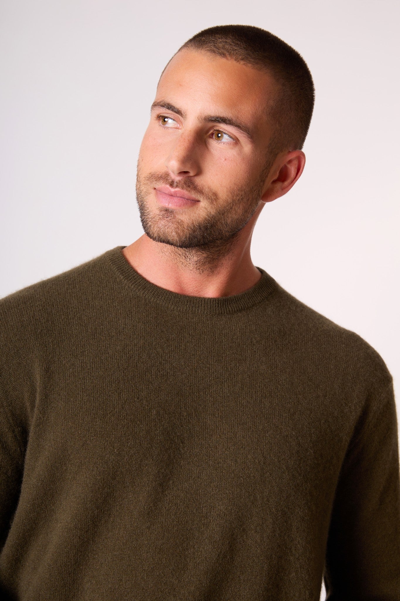 blake pull col rond chatain 100% cachemire