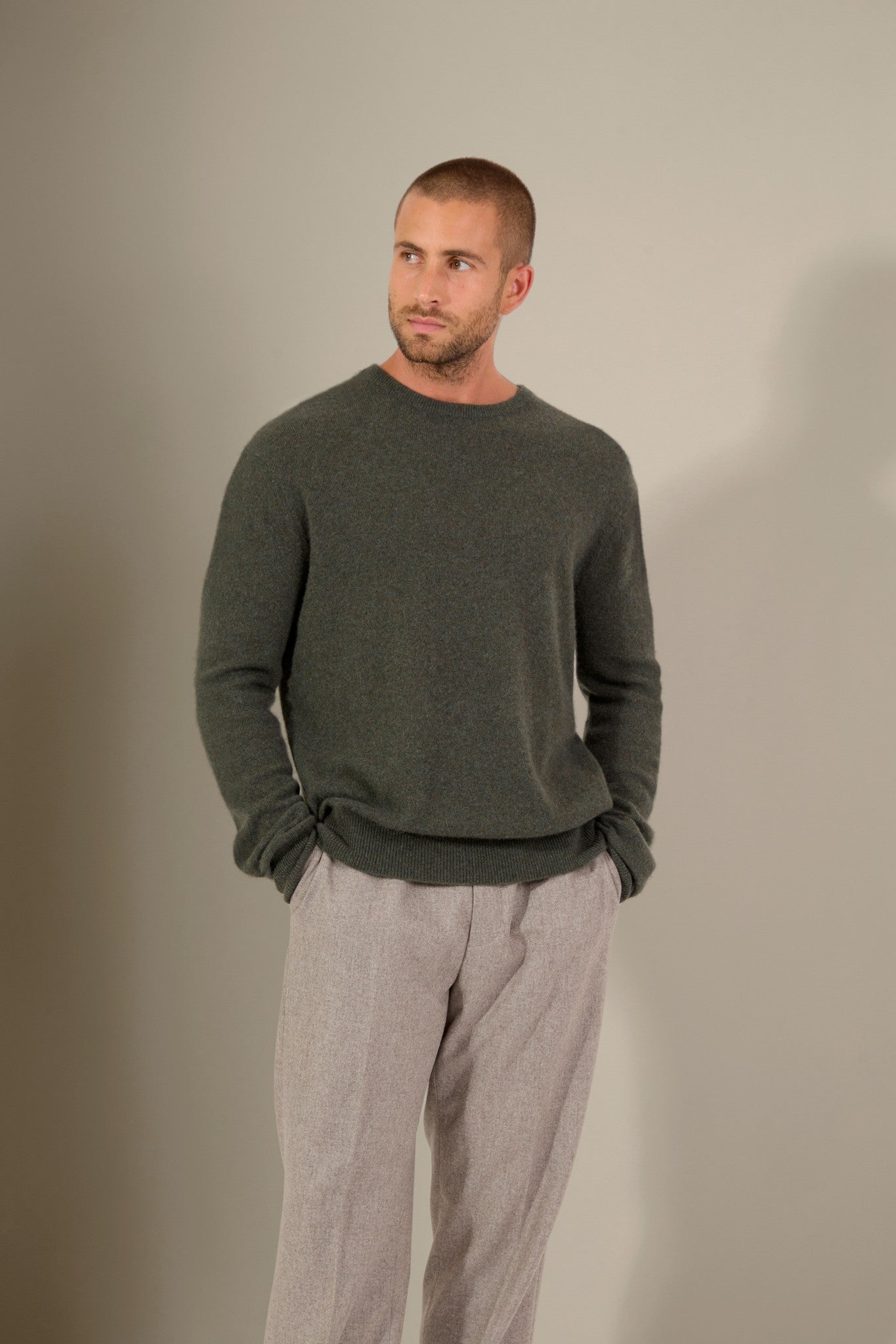 blake pull col rond kaki chiné 100% cachemire