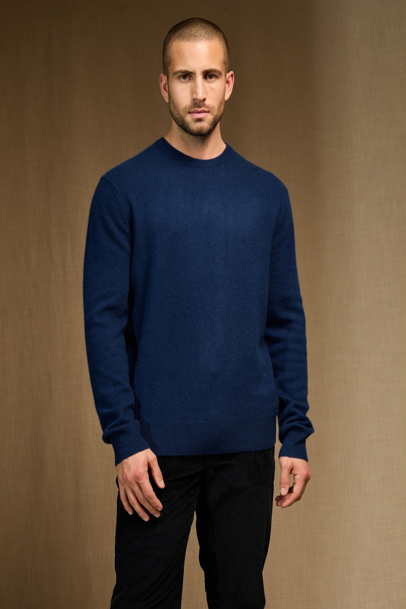 blake pull col rond minuit 100% cachemire