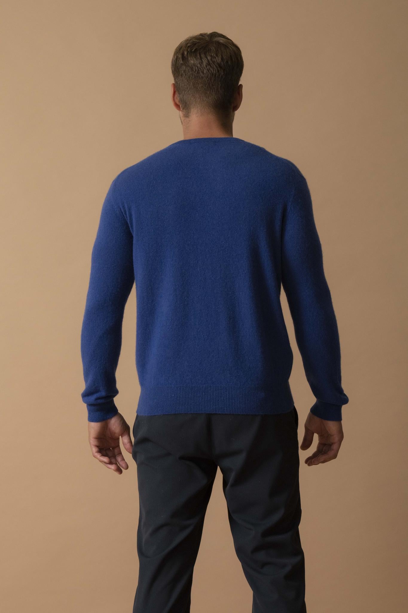 BLAKE pull col rond outremer 100% cachemire