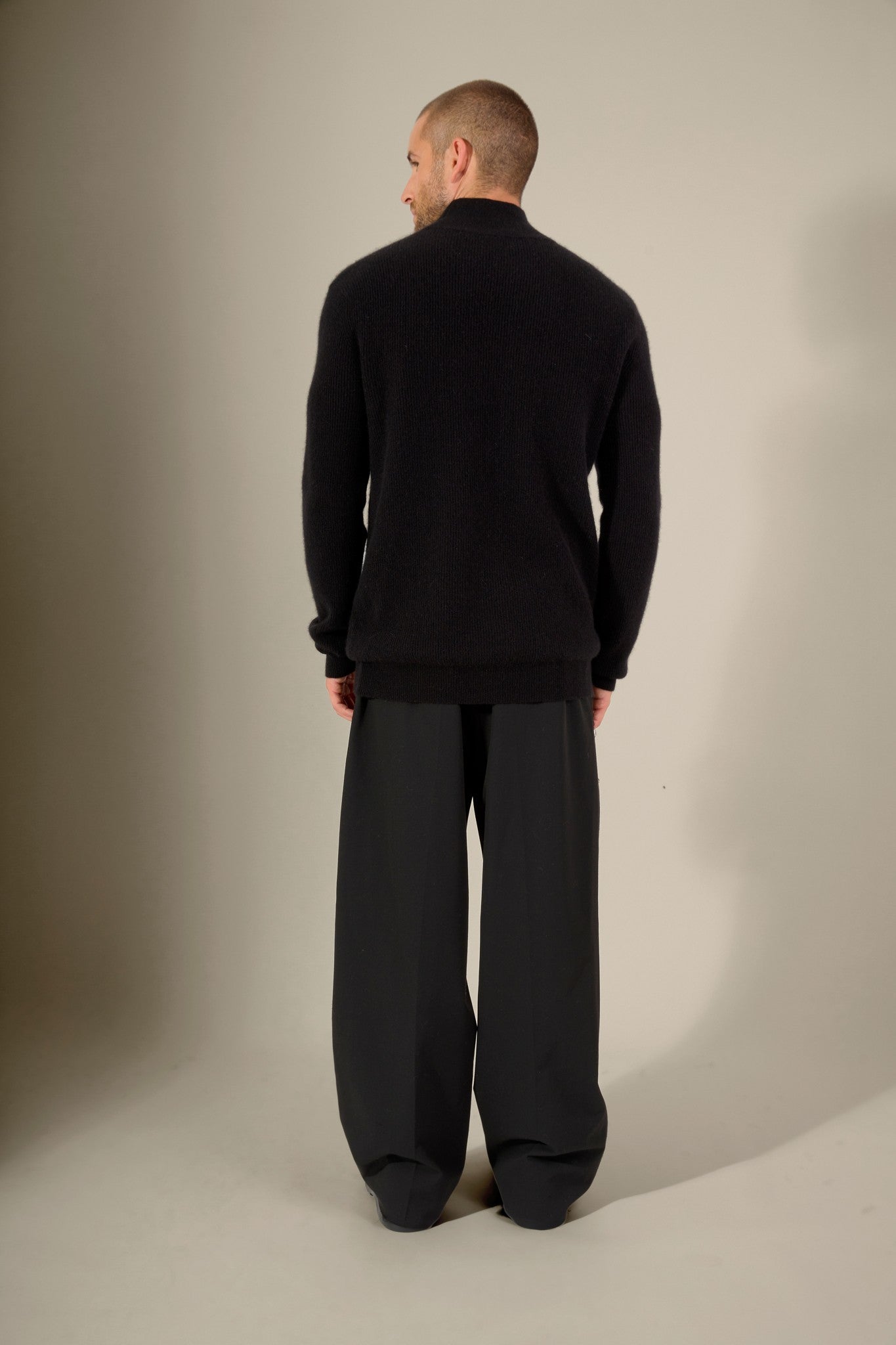 capri pull col montant noir 100% cachemire