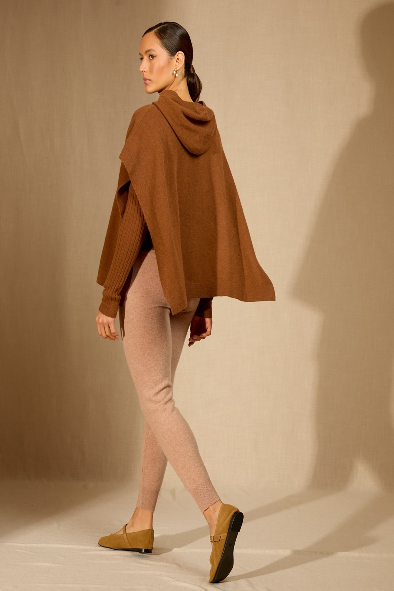 celarion poncho capuche chataigne 100% cachemire