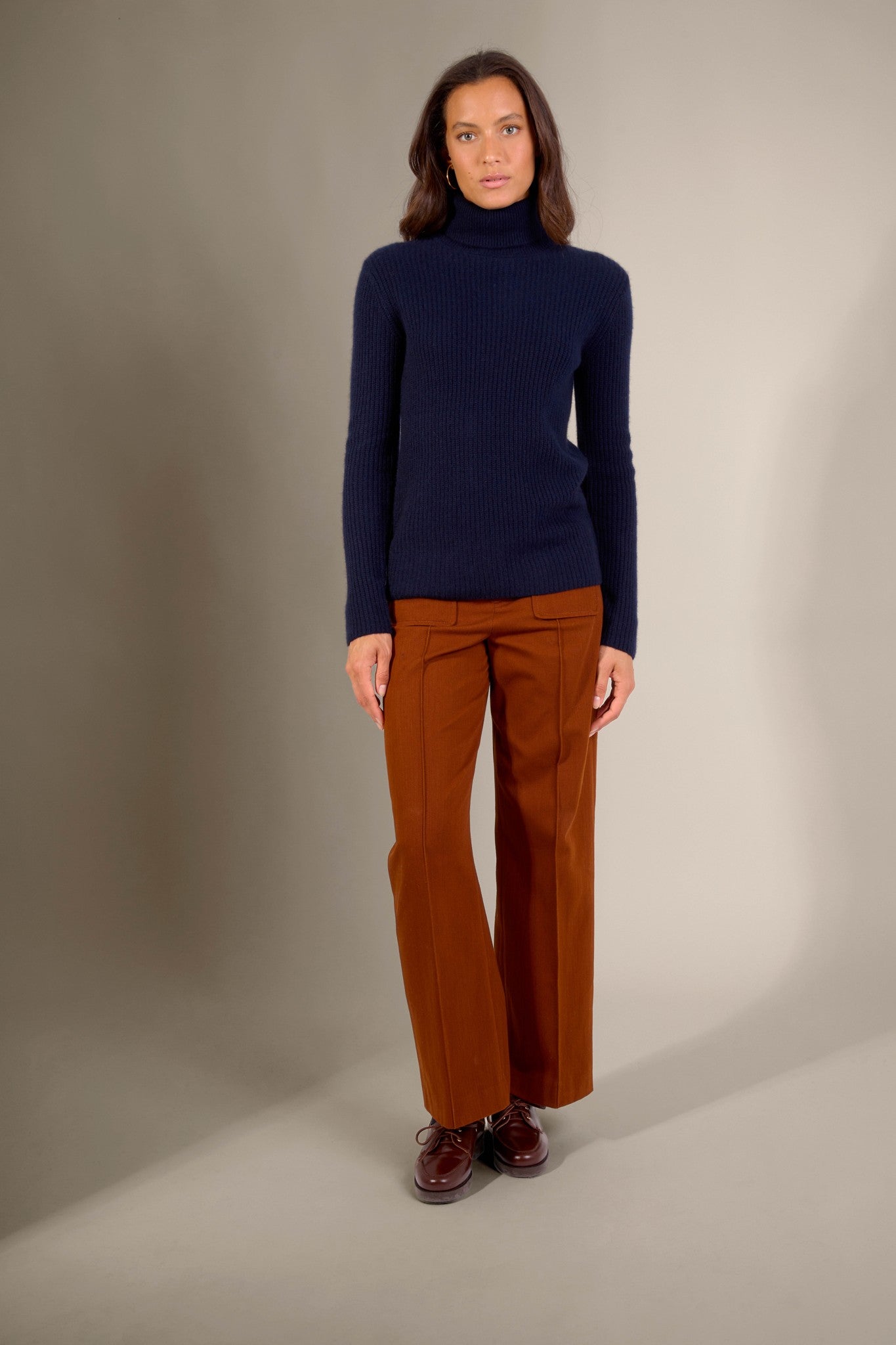 celeste pull col roulé 4 fils navy 100% cachemire