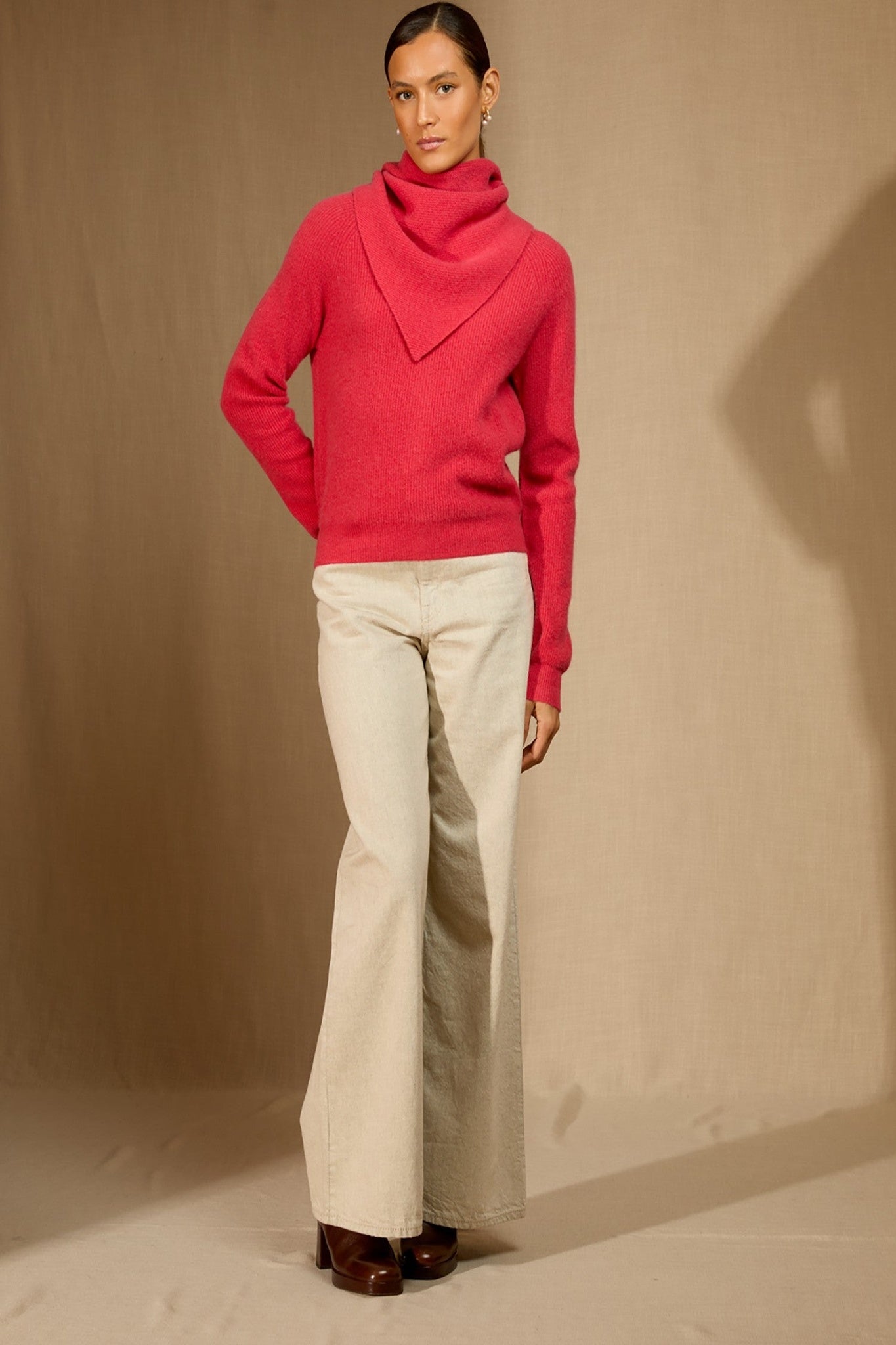 condeixa écharpe triangle avec franges 4 fils corail 100% cachemire