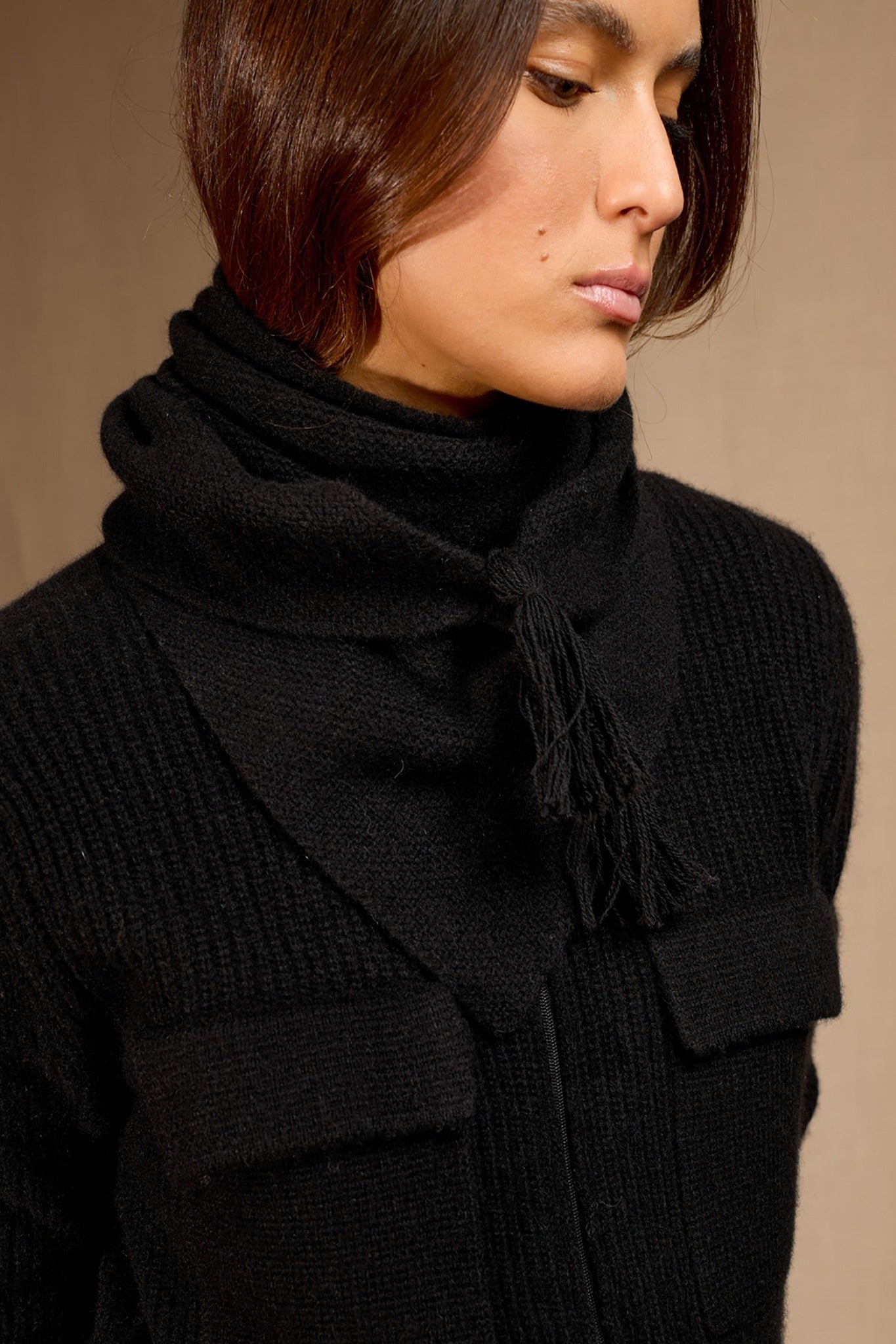 condeixa écharpe triangle avec franges 4 fils noir 100% cachemire