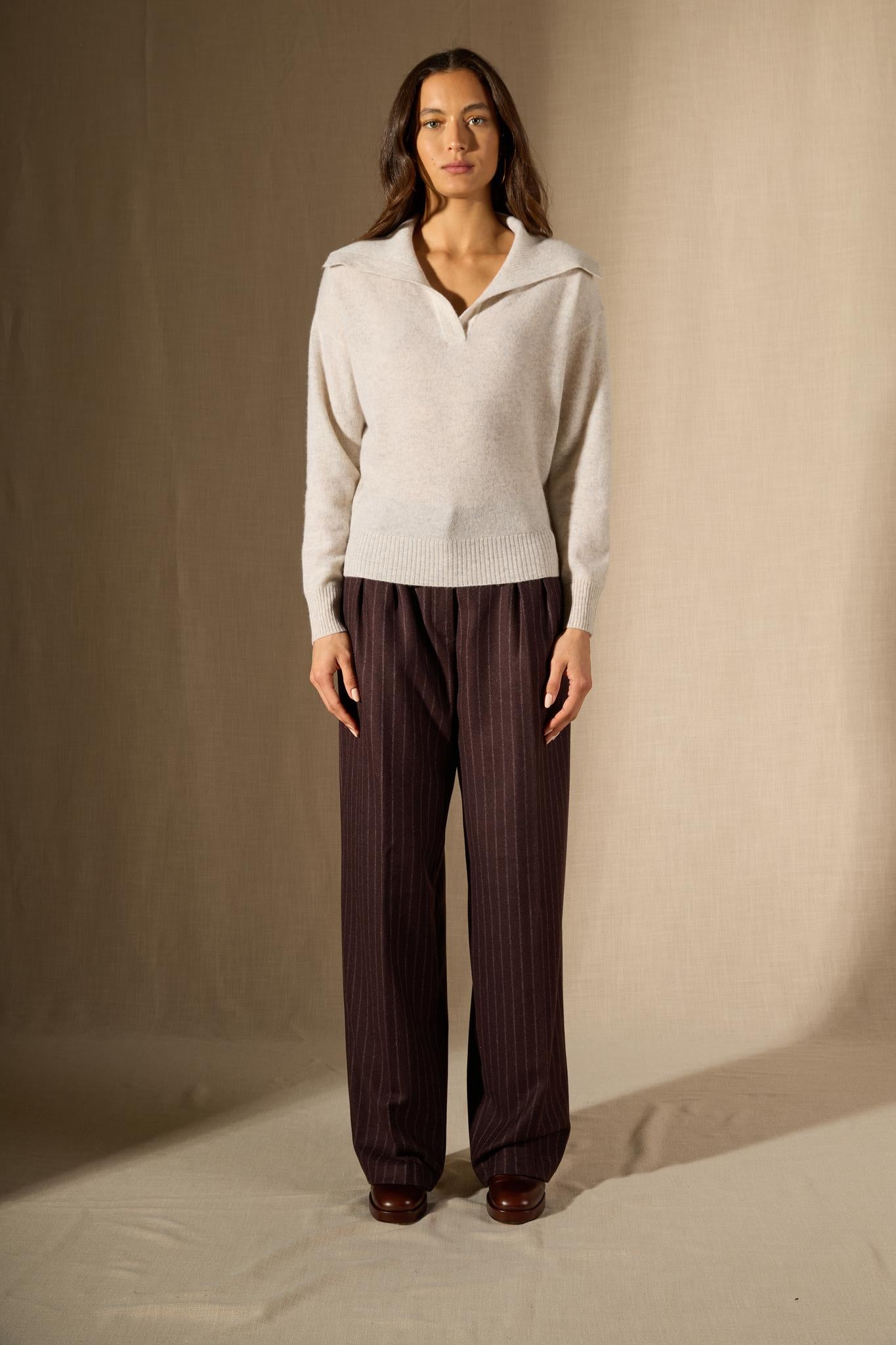 CRIMSON pull col châle croisé gris perle chiné 100% cachemire