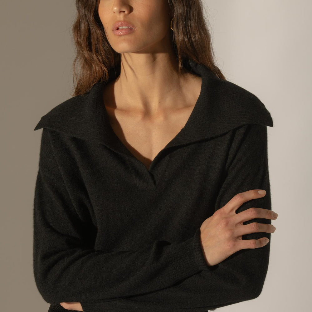 CRIMSON pull col châle croisé noir 100% cachemire