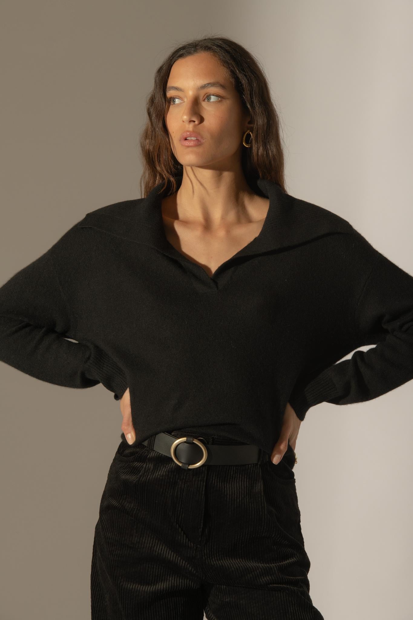 CRIMSON pull col châle croisé noir 100% cachemire