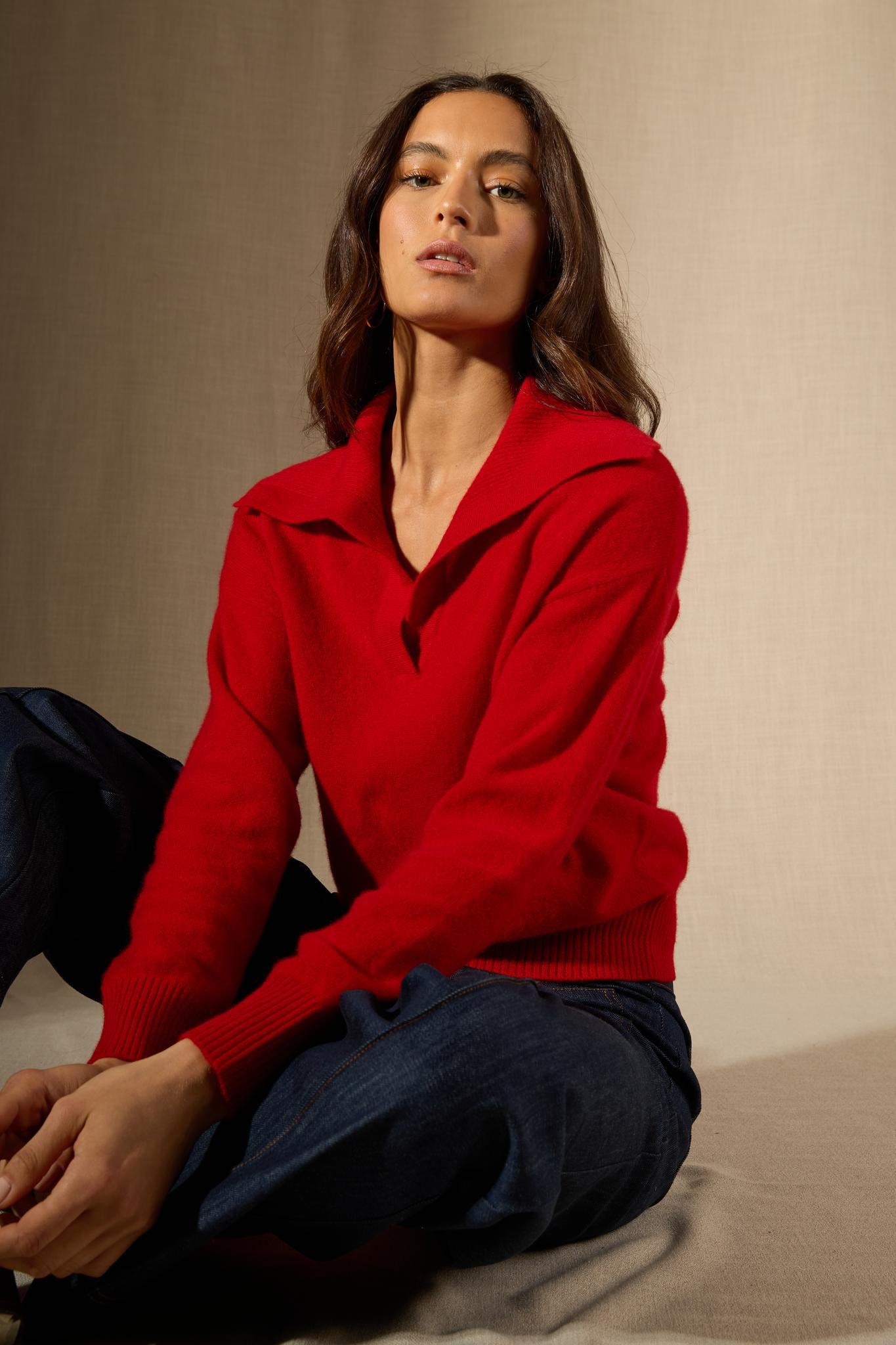 CRIMSON pull col châle croisé rouge 100% cachemire
