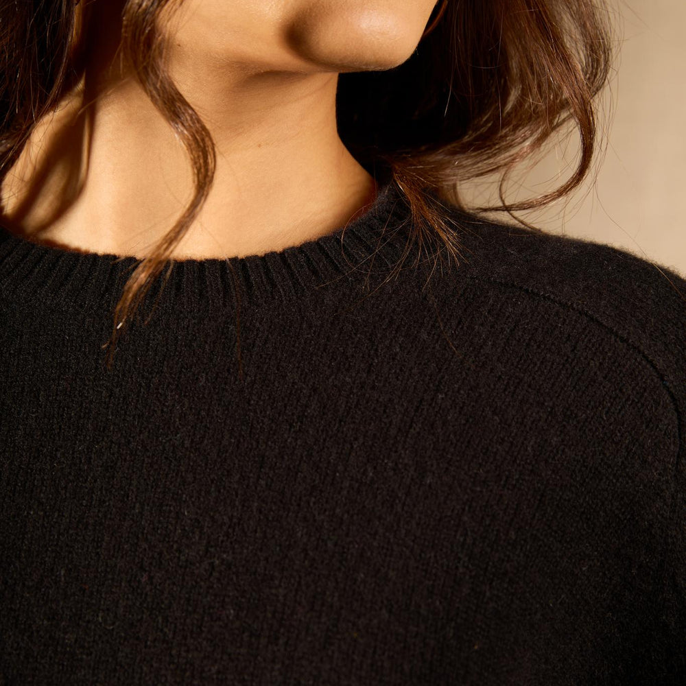 Cassia pull col rond 4 fils noir 100% cachemire