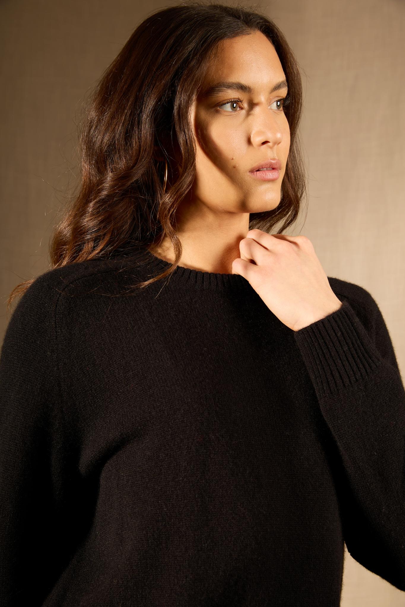 Cassia pull col rond 4 fils noir 100% cachemire