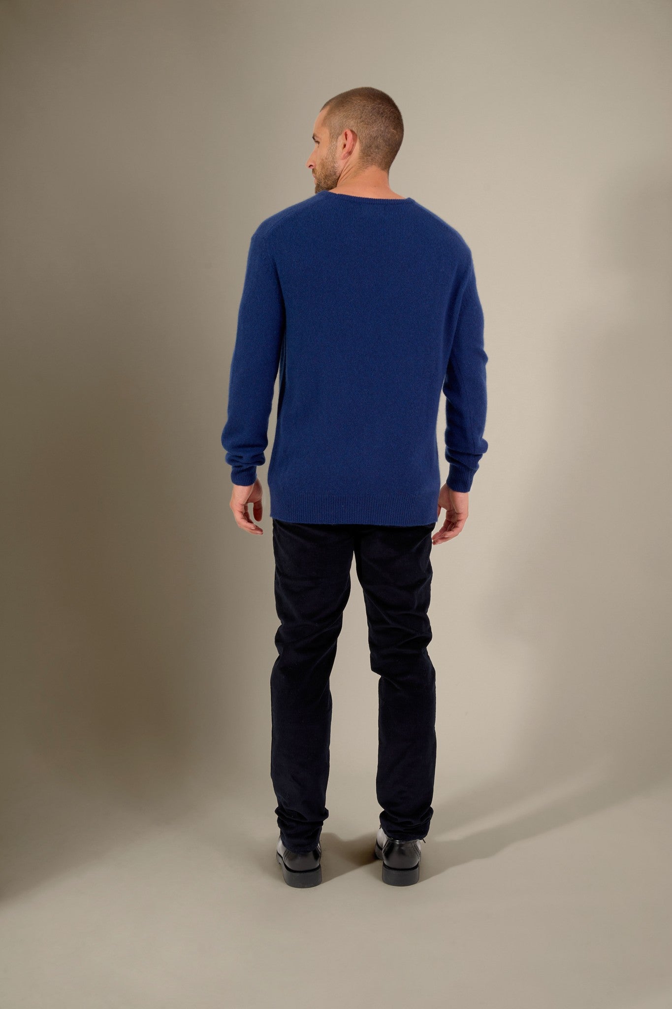 eden pull col rond 4 fils minuit 100% cachemire