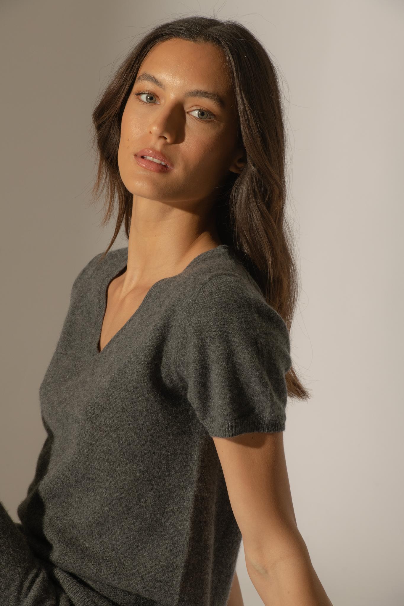 EFIMIA t-shirt col v anthracite chiné 100% cachemire