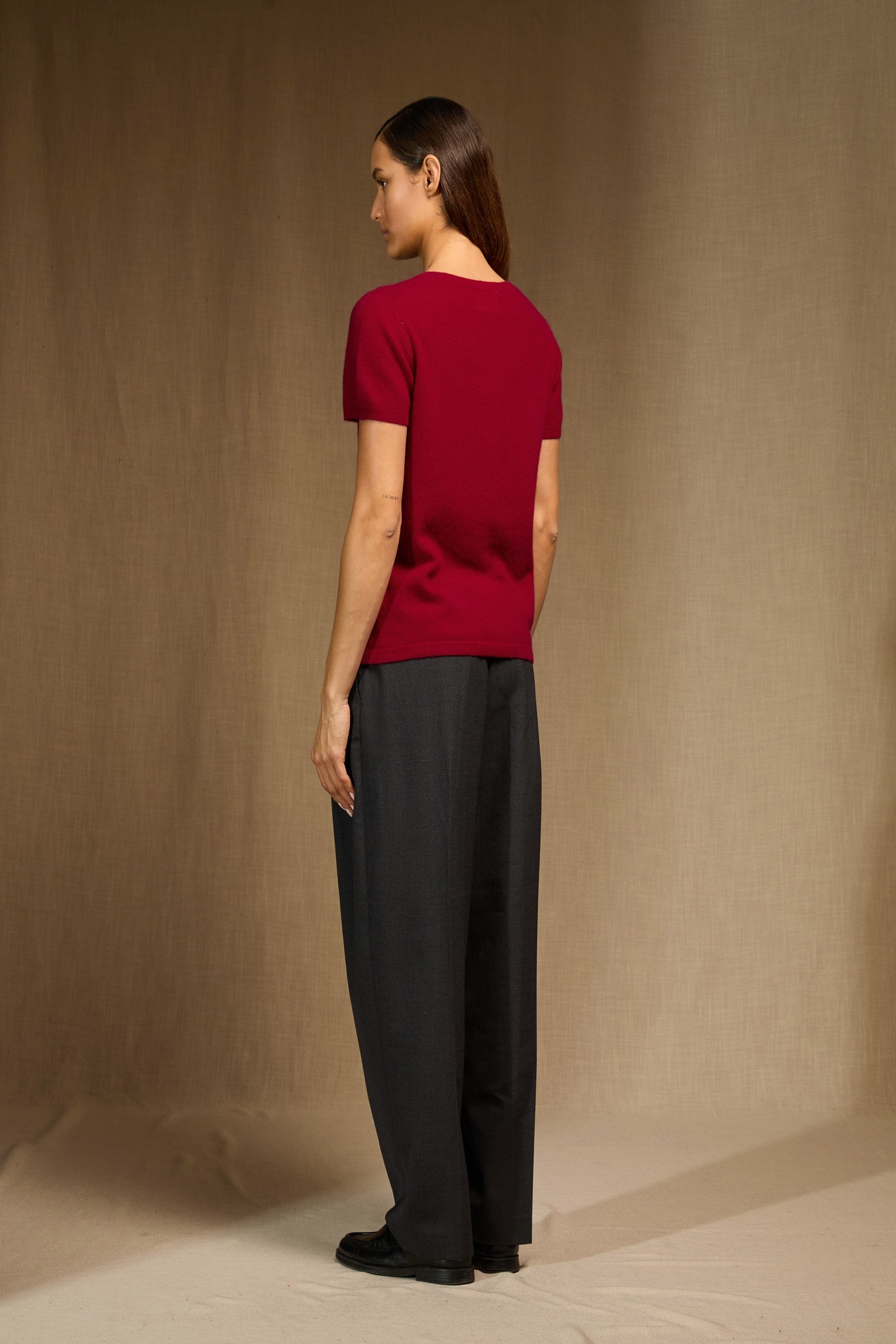 EFIMIA t-shirt col v framboise 100% cachemire