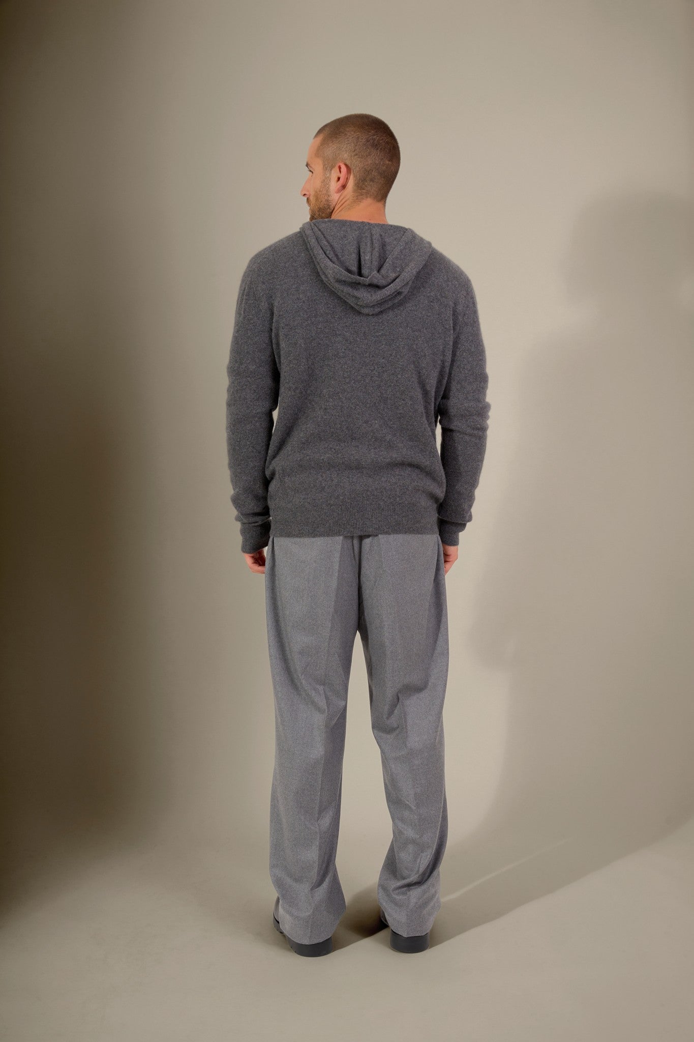 eldo gilet zippé capuche anthracite chiné 100% cachemire