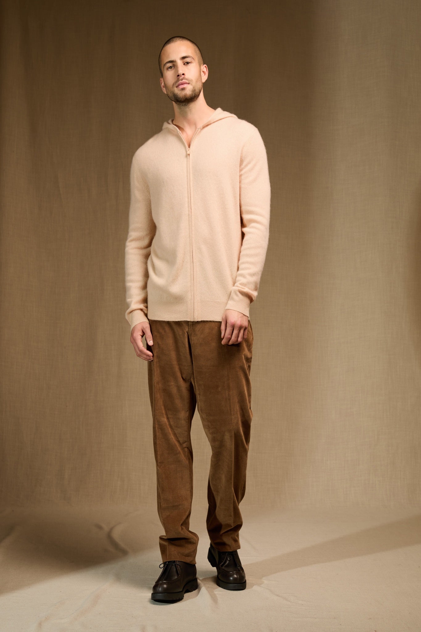 eldo gilet zippé capuche beige 100% cachemire