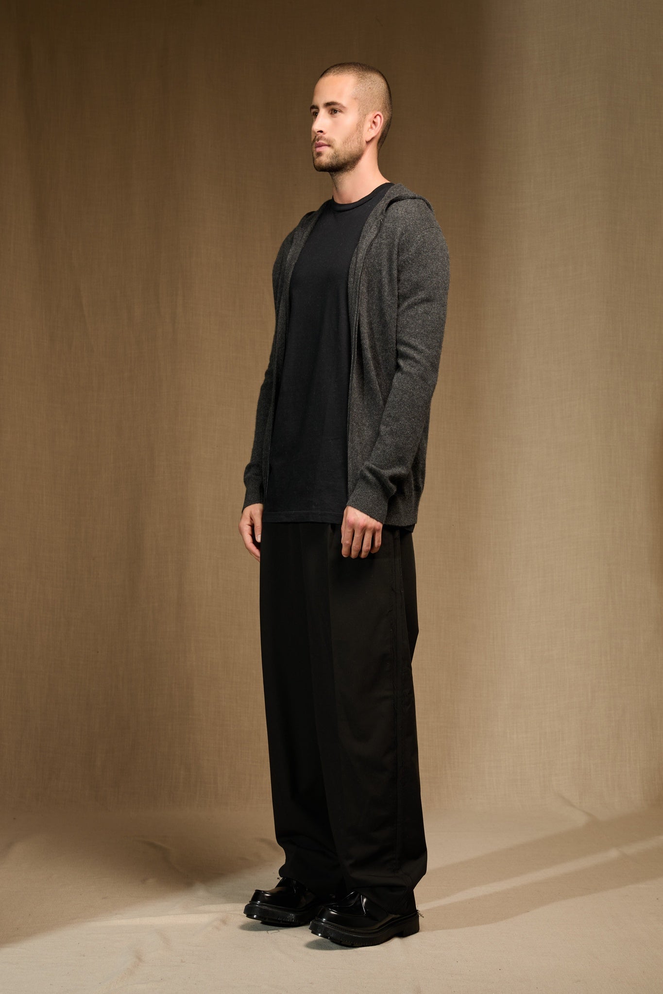 eldo gilet zippé capuche carbone chiné 100% cachemire