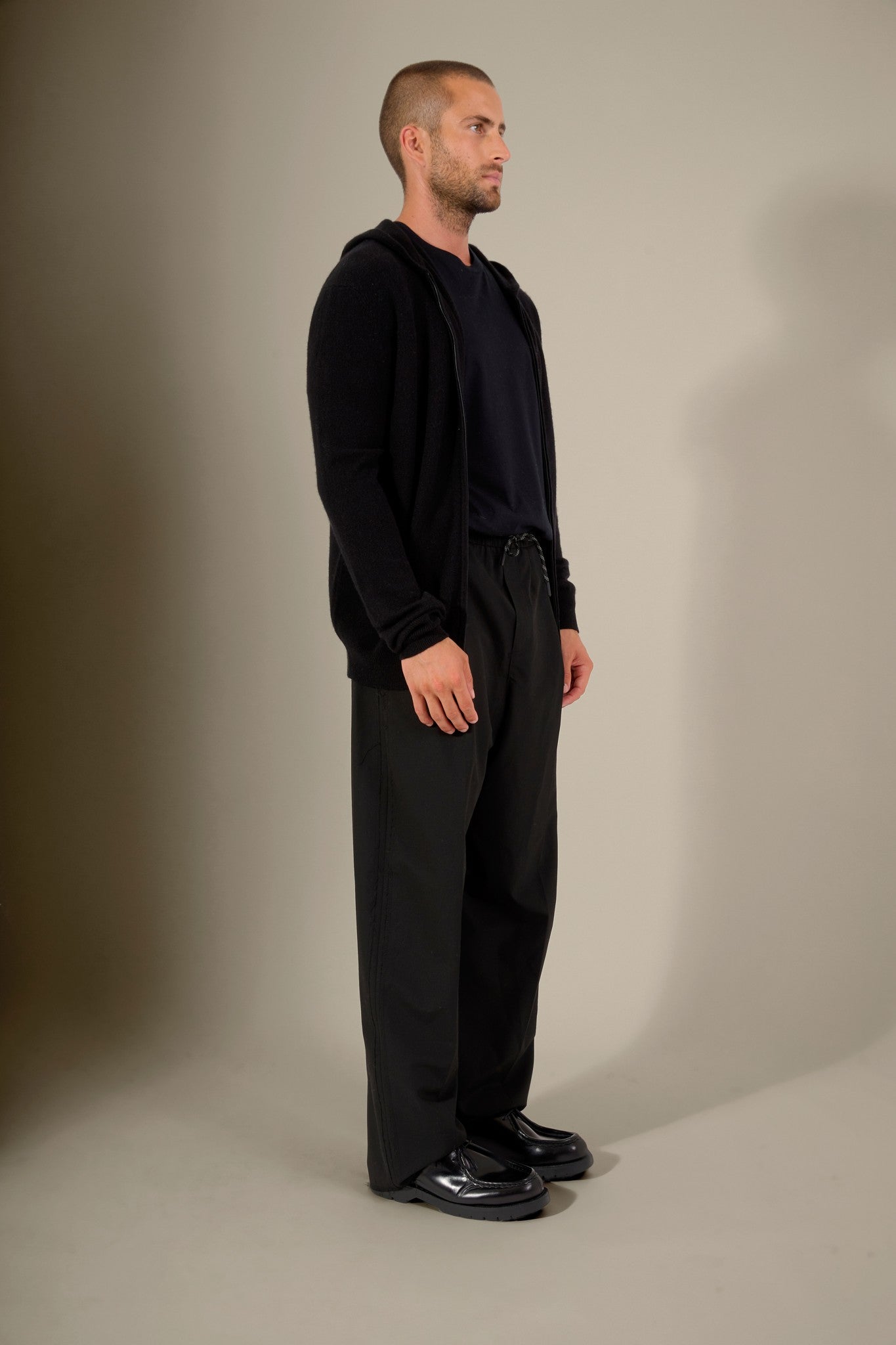 eldo gilet zippé capuche noir 100% cachemire