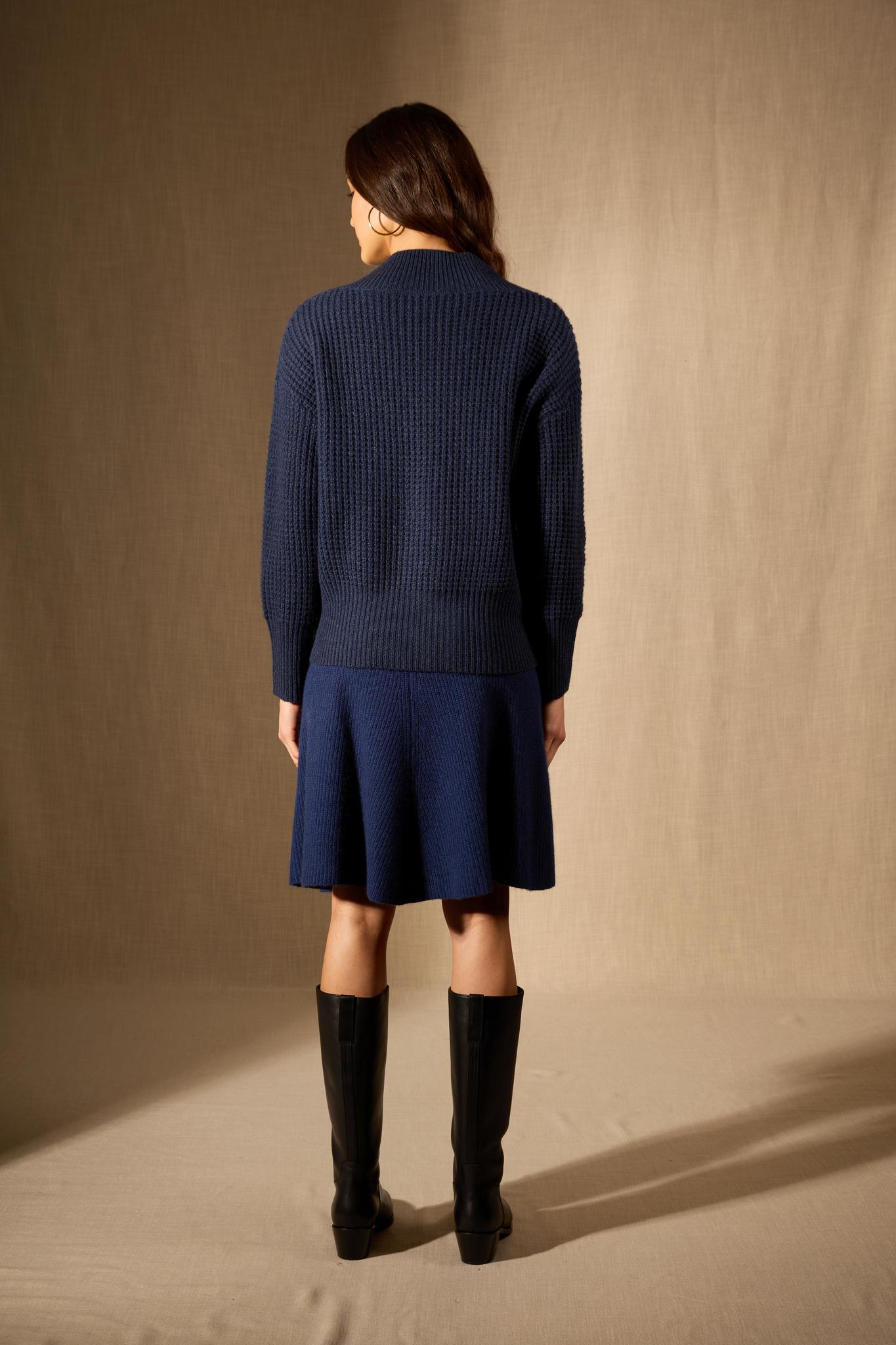 EMERES pull col v 8 fils bleu nuit chiné 100% cachemire