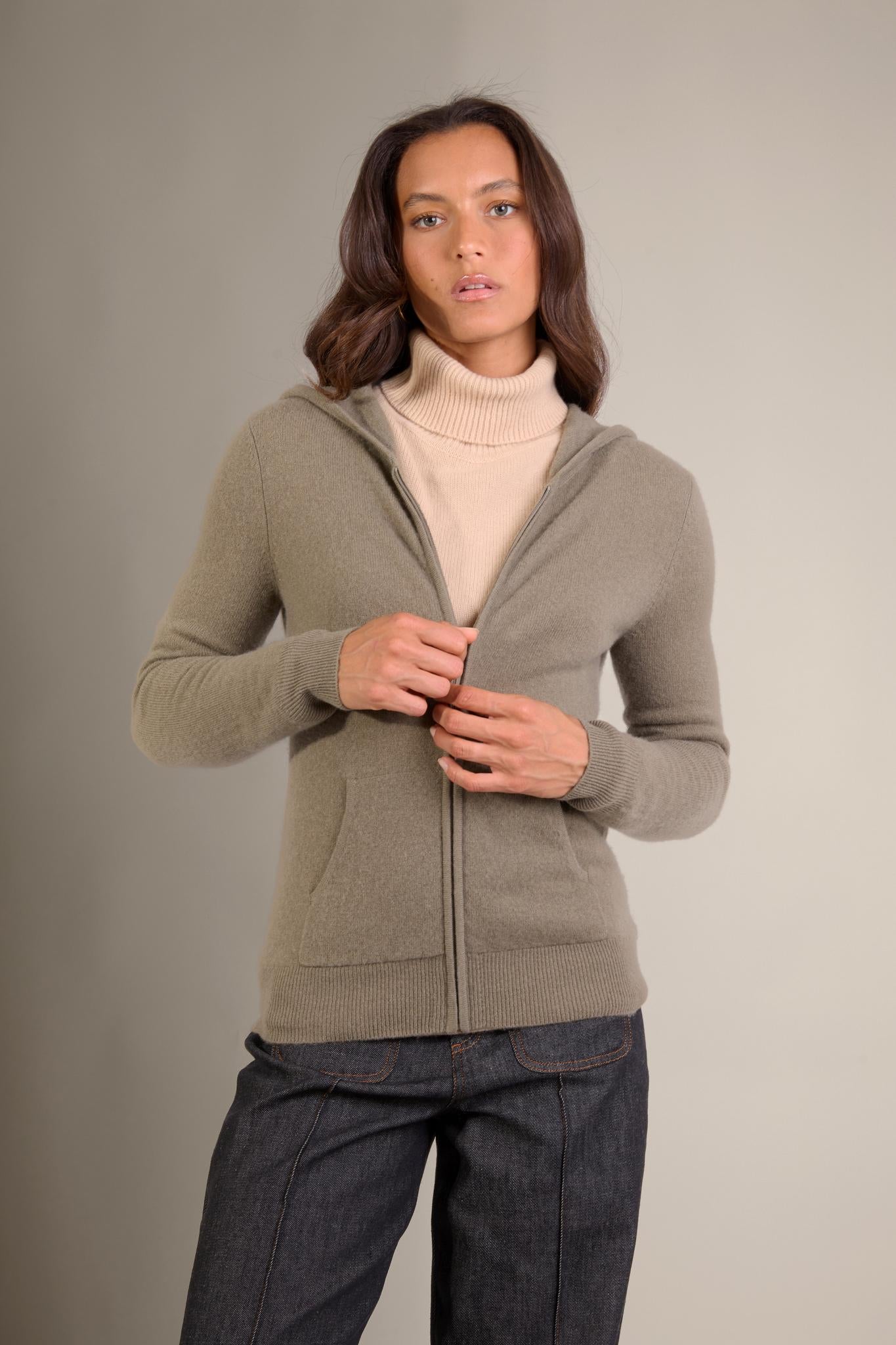 EMMA gilet zippé capuche army 100% cachemire