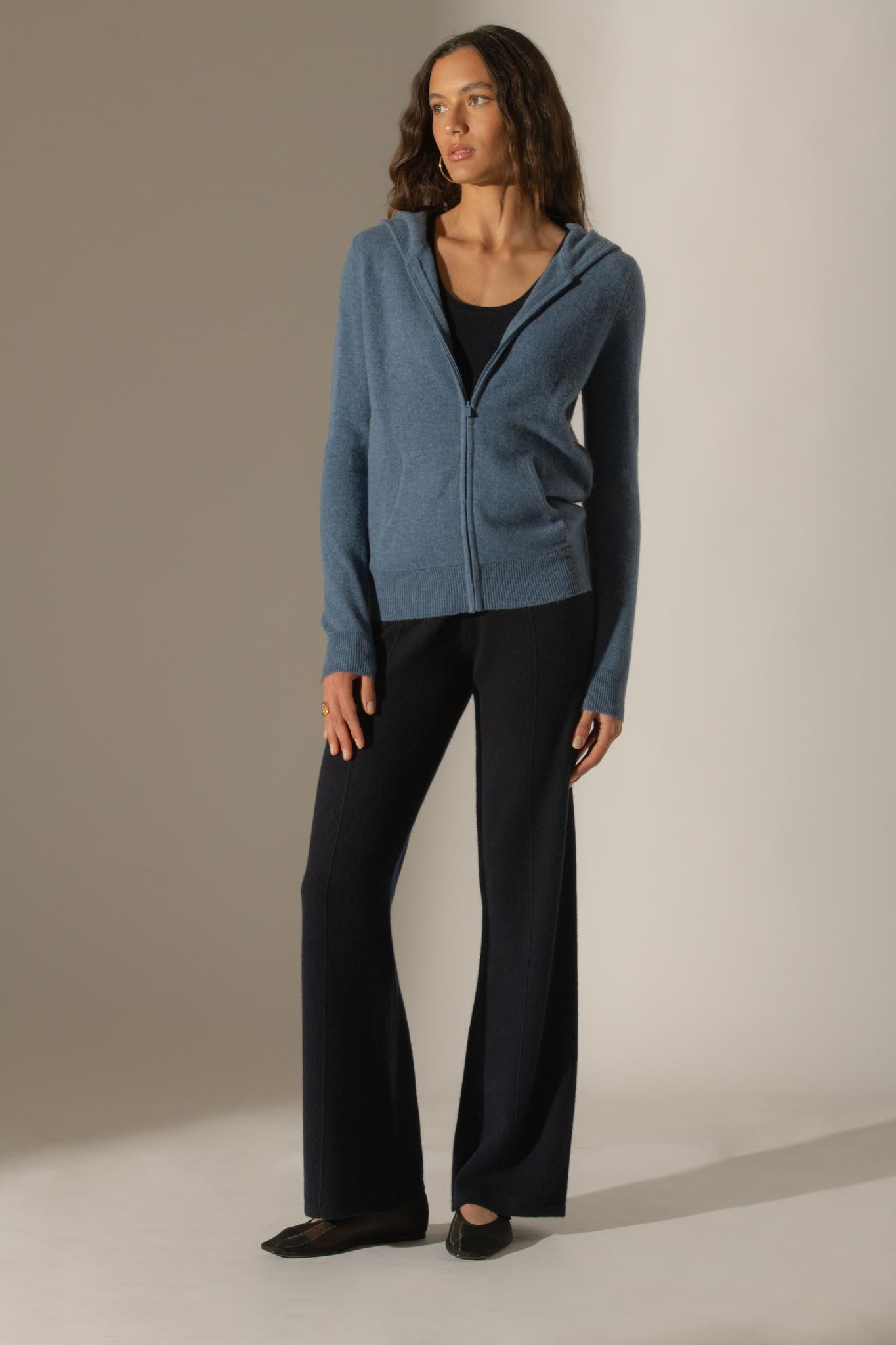 EMMA gilet zippé capuche bleu denim 100% cachemire